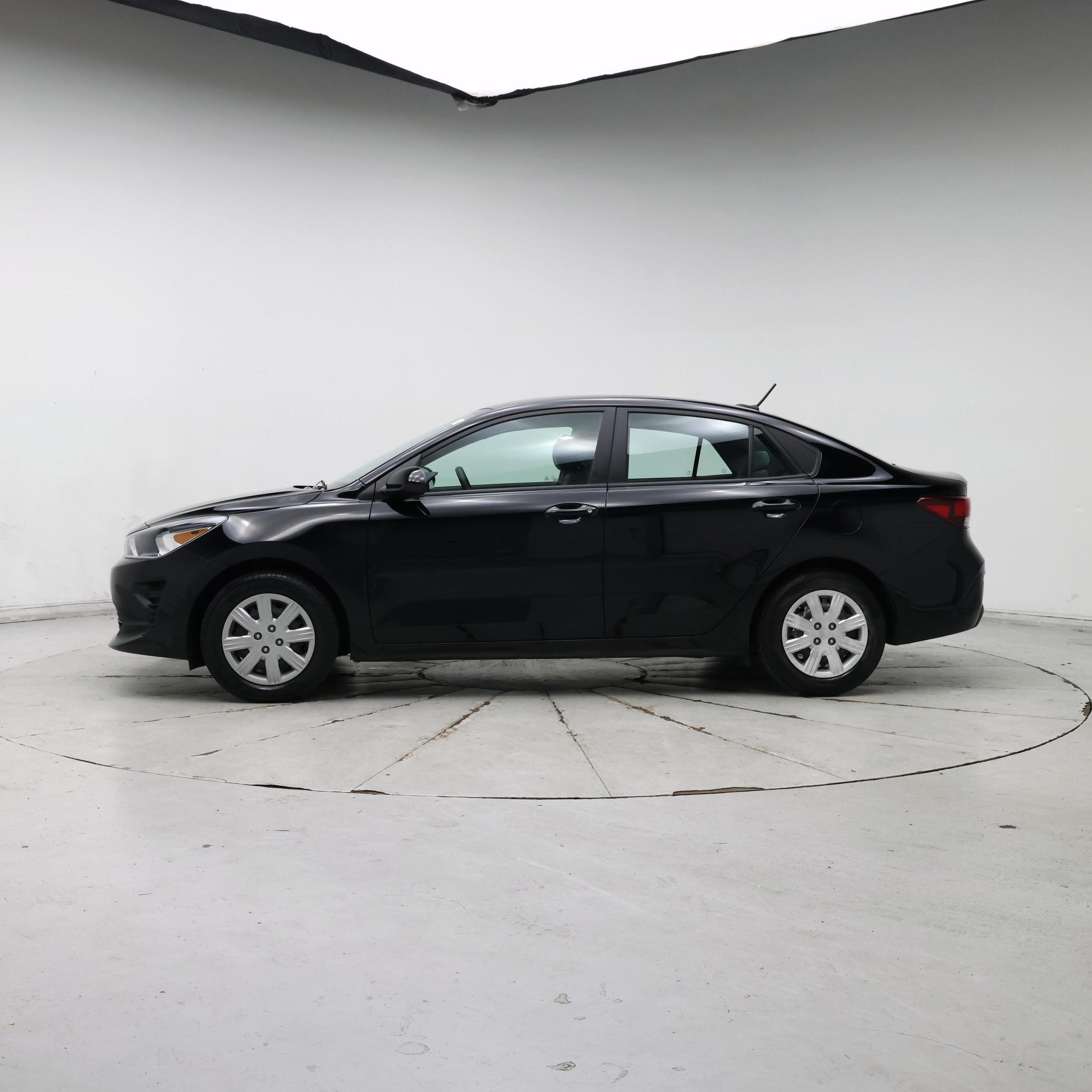 Thumbnail: 2023 Kia Rio - 3