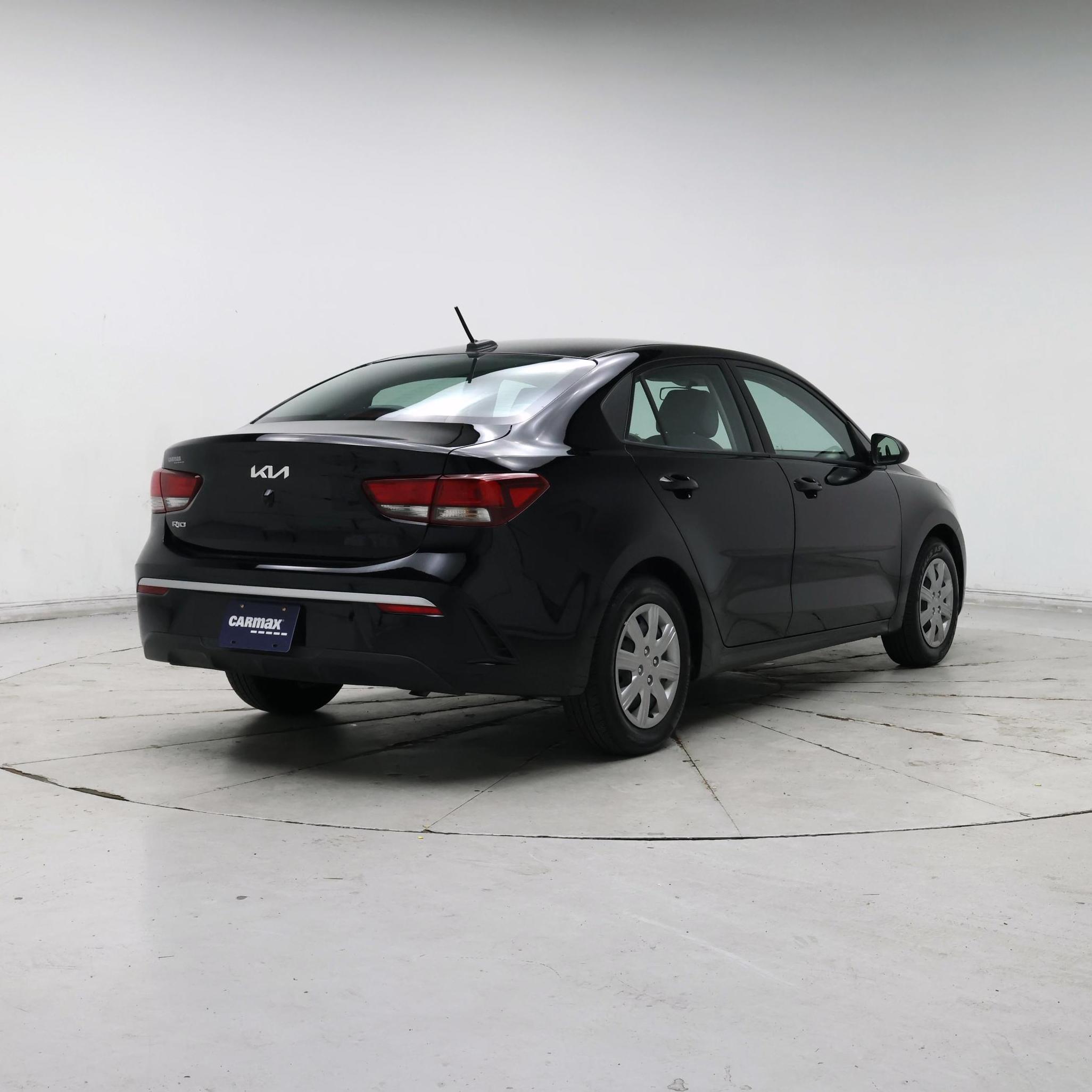 Thumbnail: 2023 Kia Rio - 8
