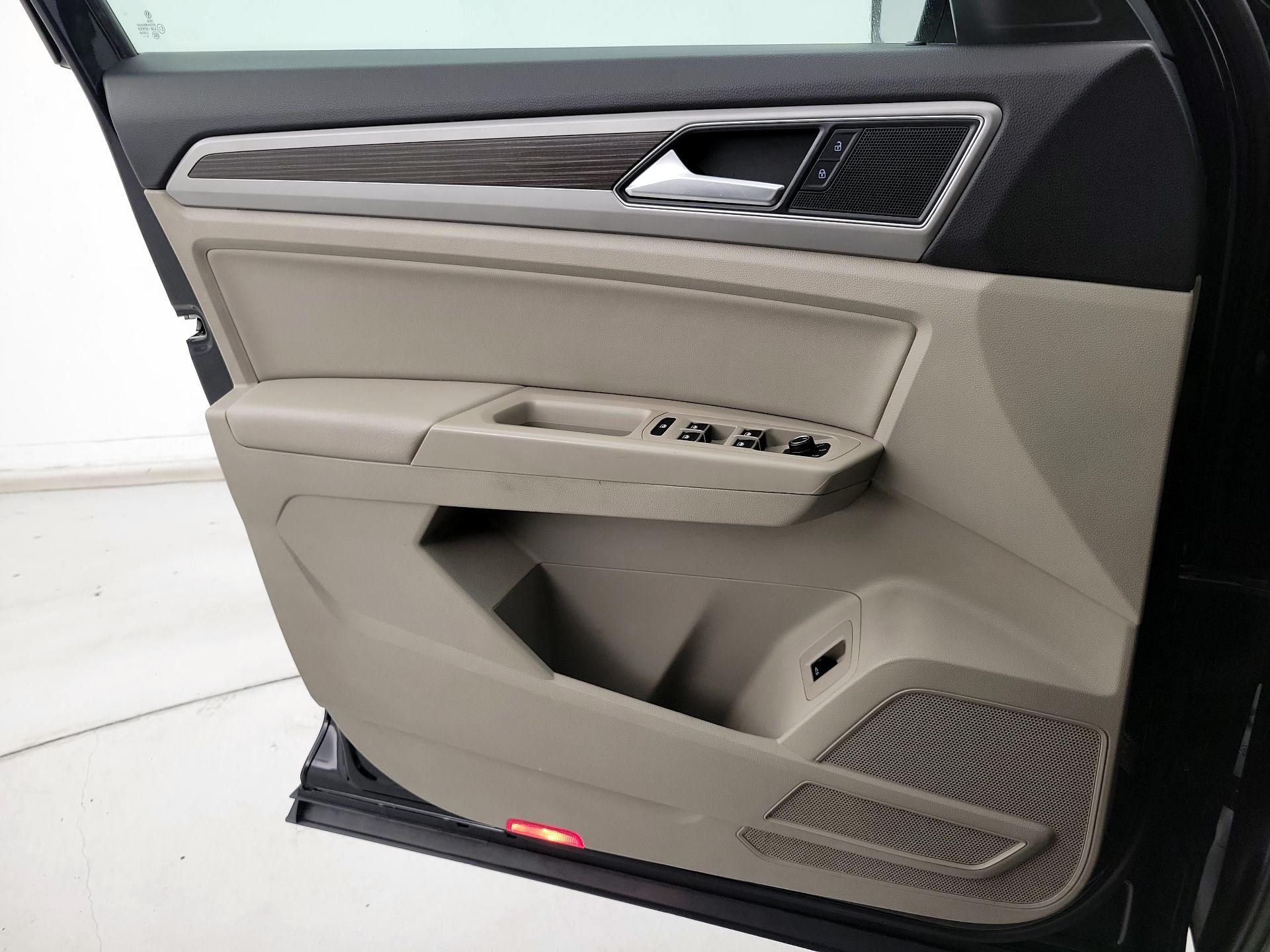 Thumbnail: 2019 Volkswagen Atlas - 12
