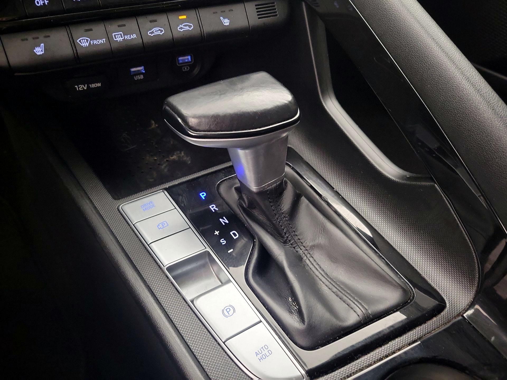 Thumbnail: 2021 Hyundai Elantra - 17