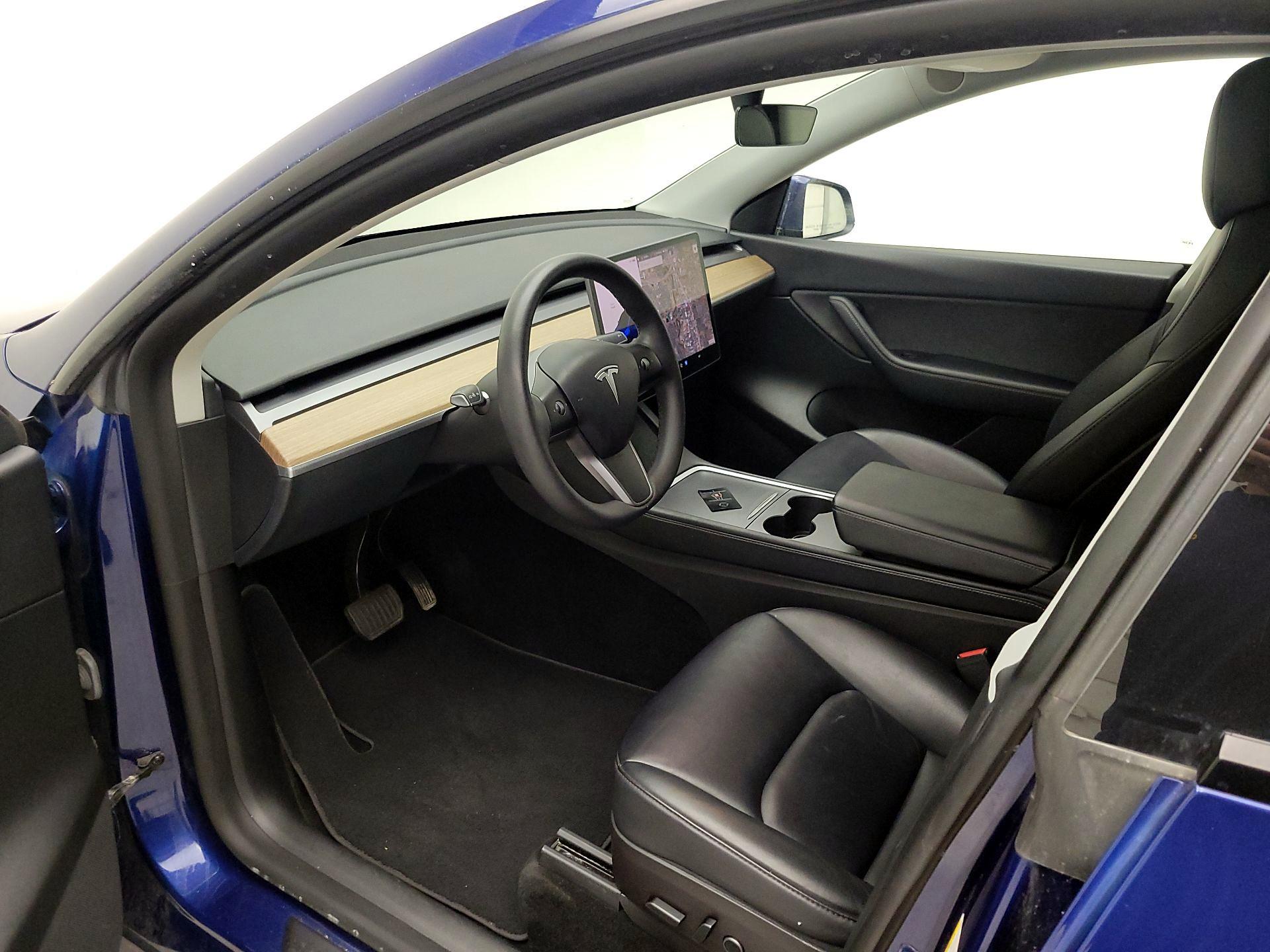 Thumbnail: 2022 Tesla Model Y - 11
