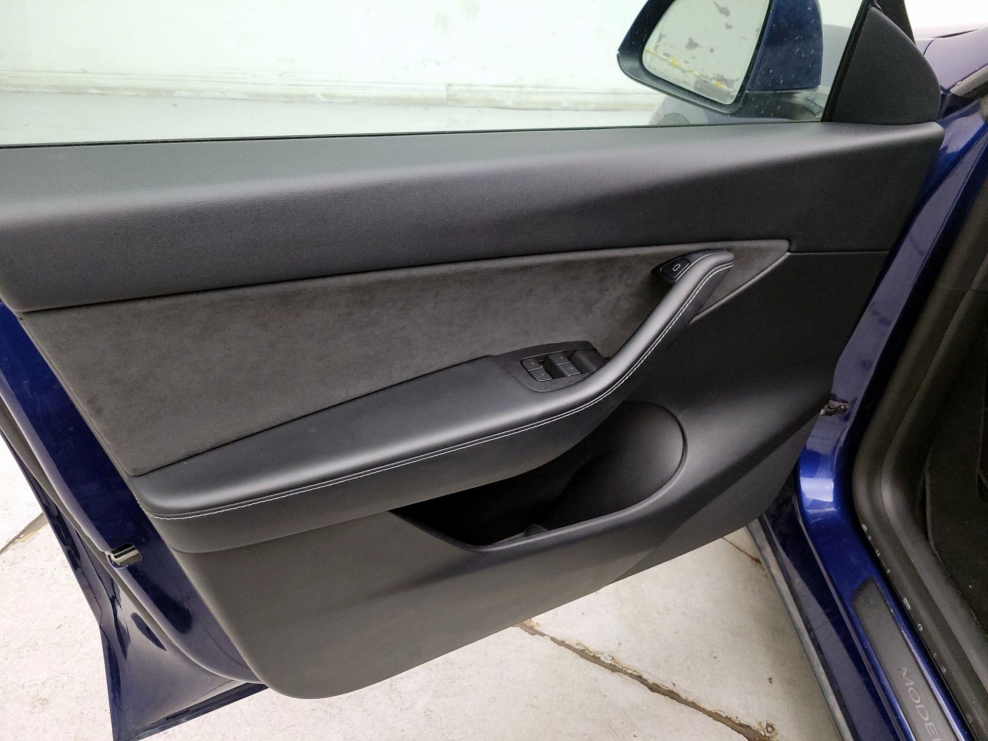 Thumbnail: 2022 Tesla Model Y - 12