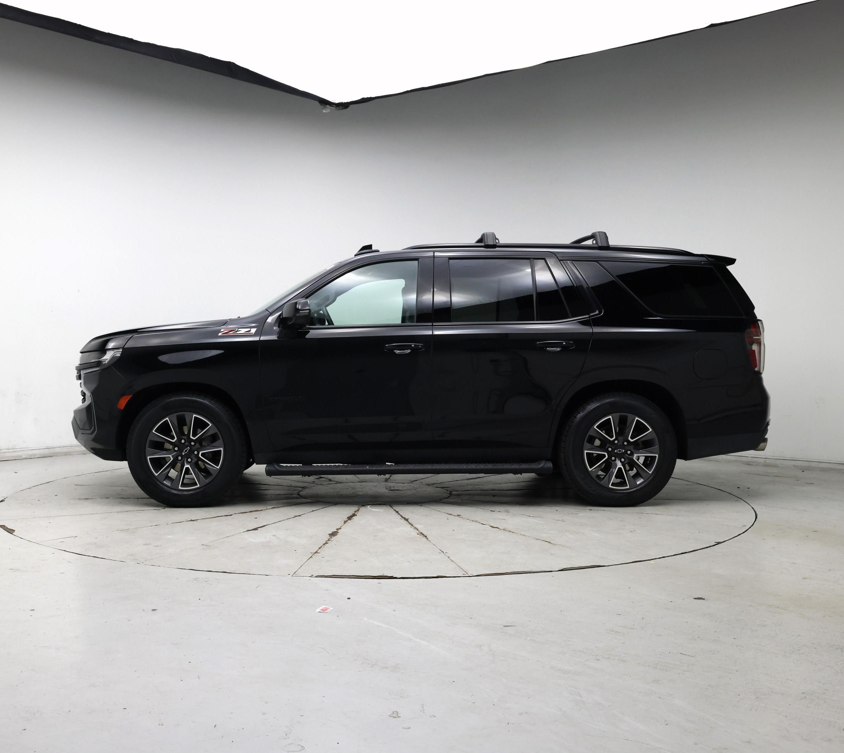 Thumbnail: 2023 Chevrolet Tahoe - 3