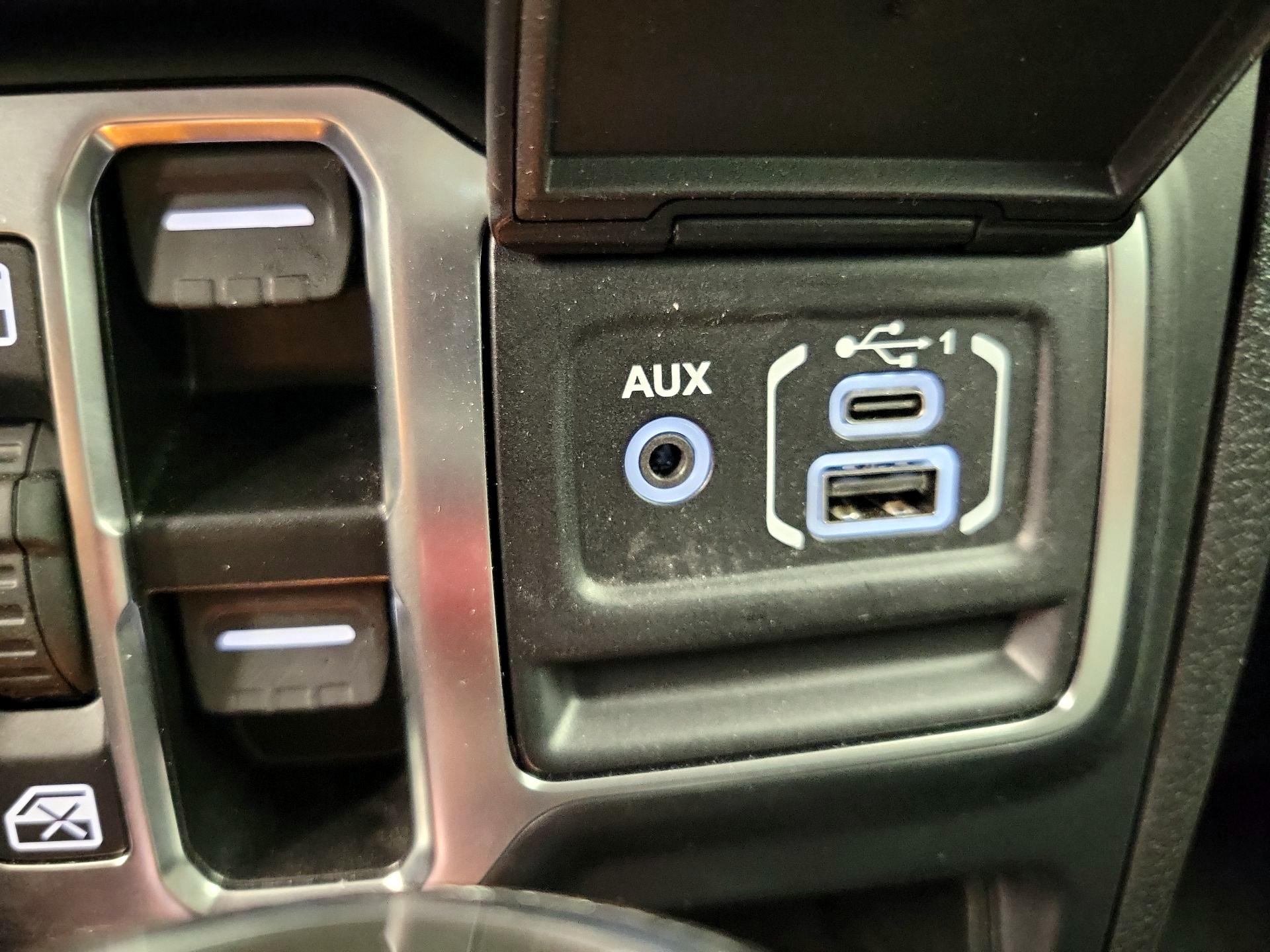 Thumbnail: 2024 Jeep Wrangler - 18