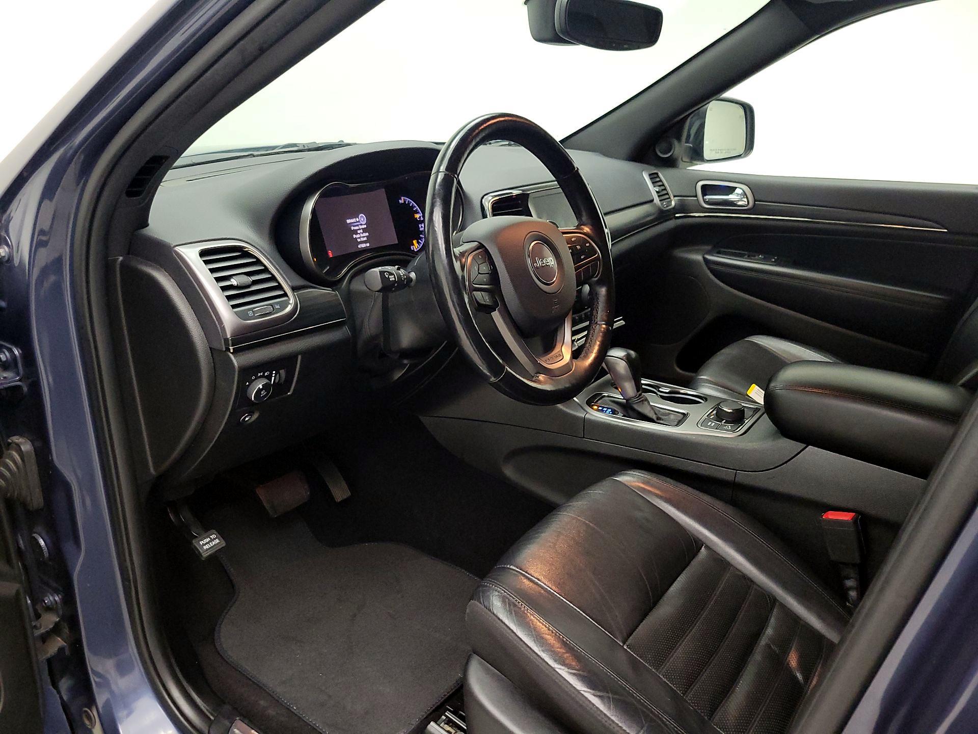 Thumbnail: 2020 Jeep Grand Cherokee - 11
