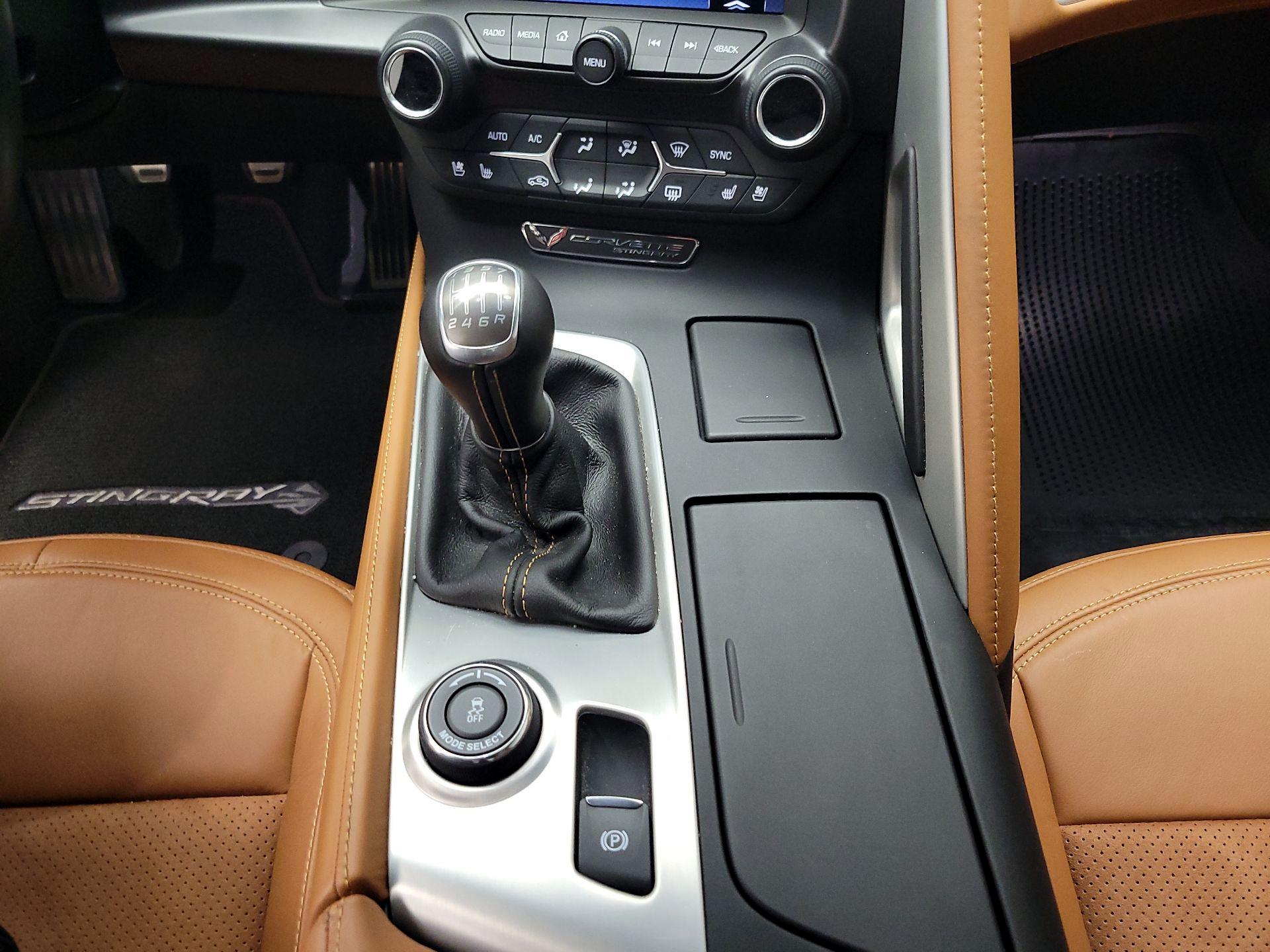 Thumbnail: 2015 Chevrolet Corvette - 18