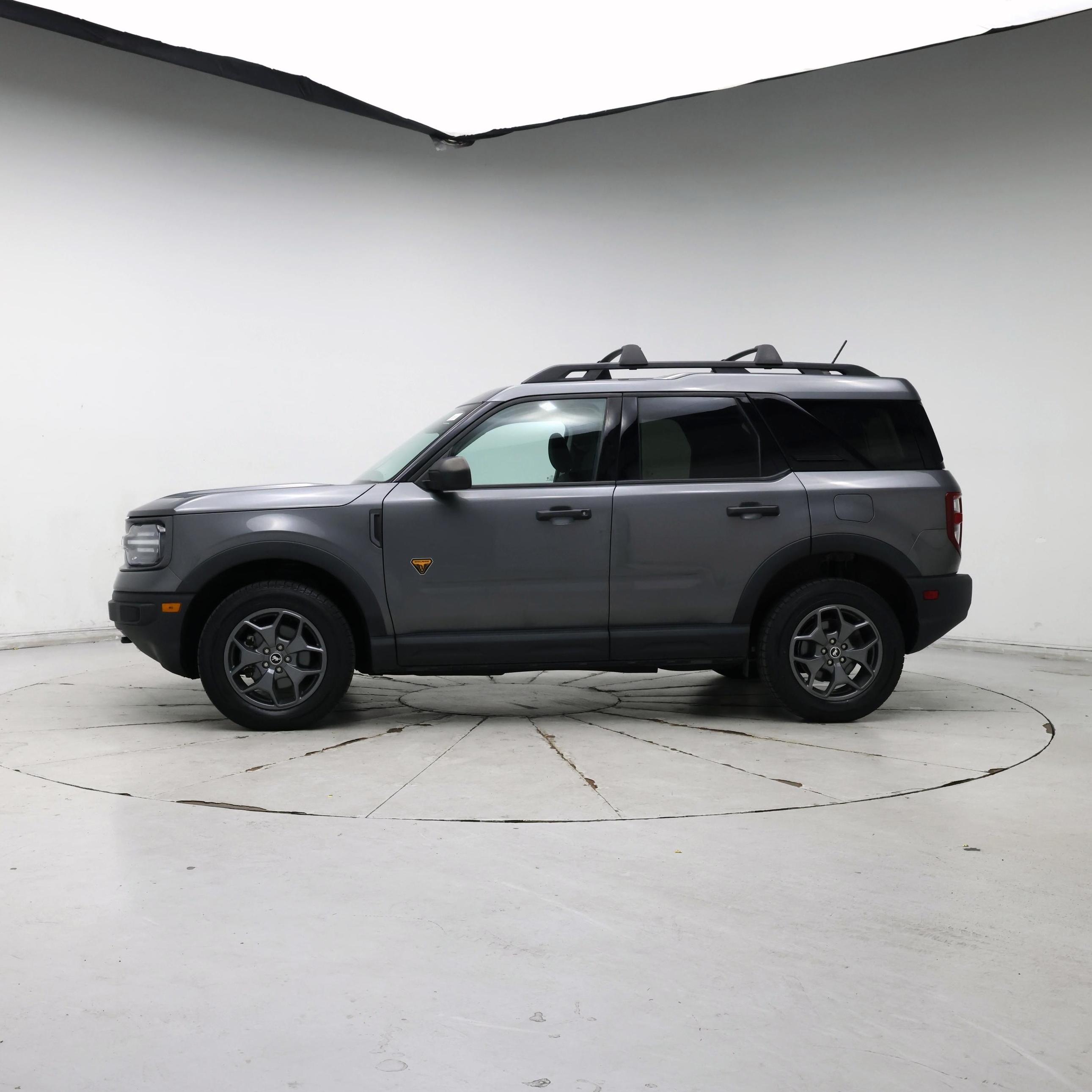 Thumbnail: 2022 Ford Bronco Sport - 3