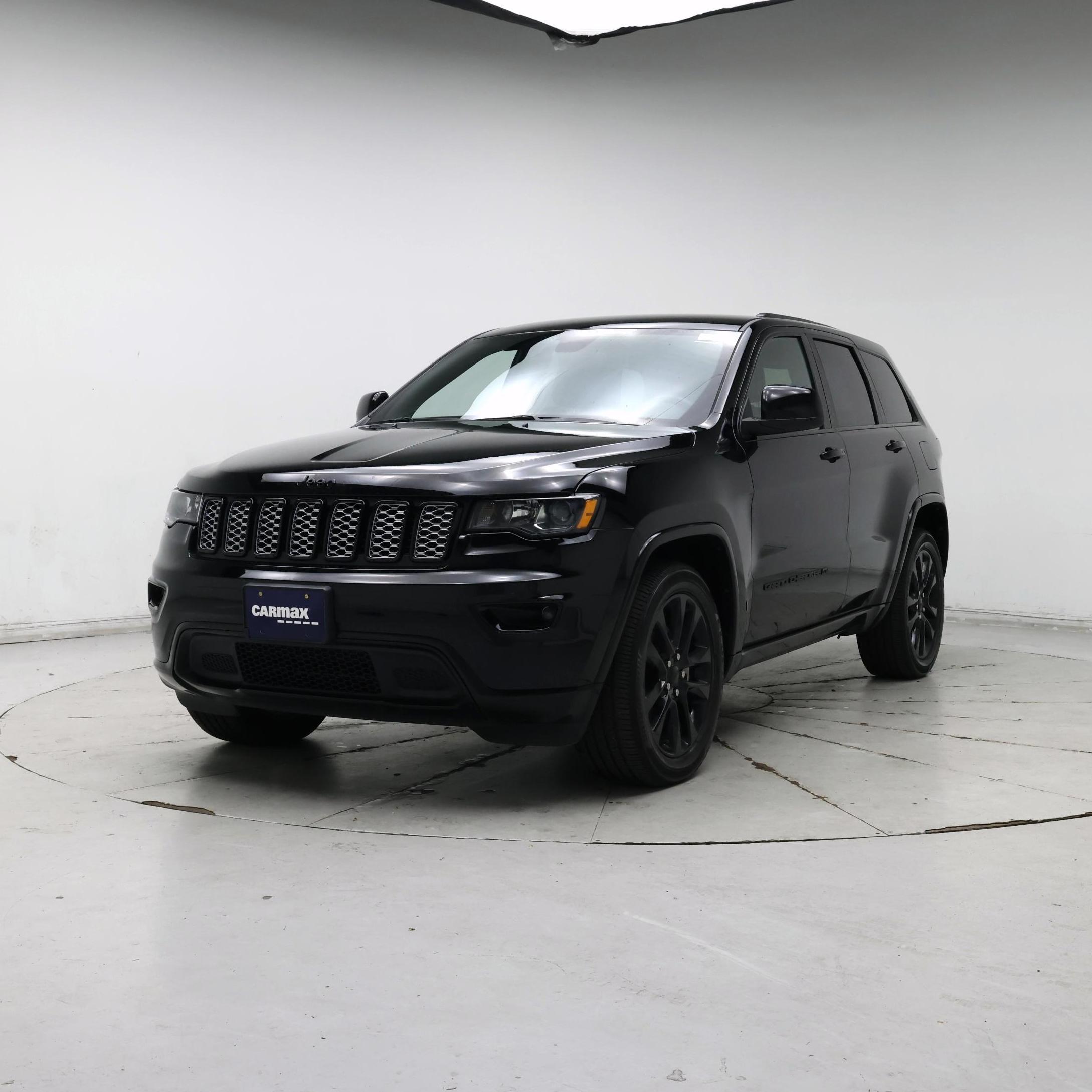 Thumbnail: 2022 Jeep Grand Cherokee - 4