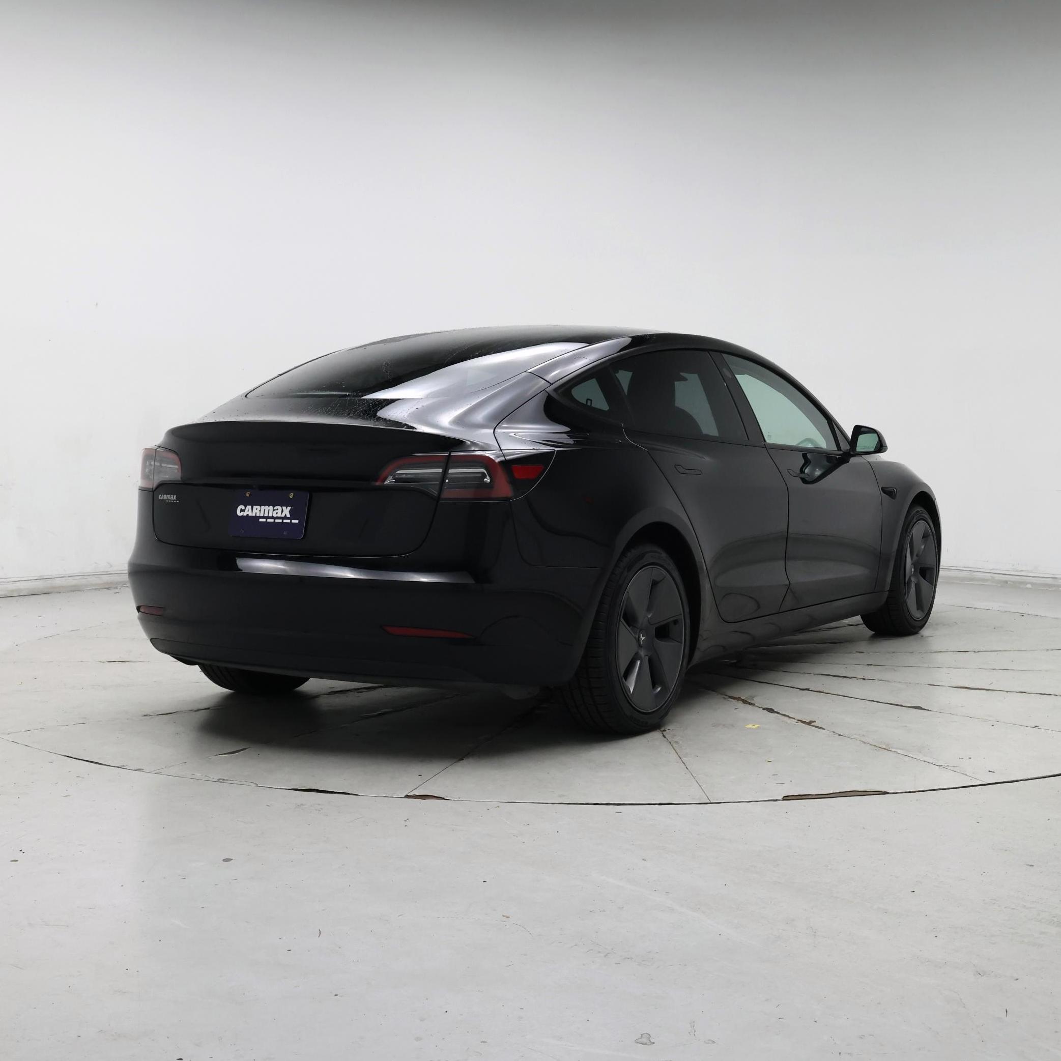 Thumbnail: 2023 Tesla Model 3 - 8