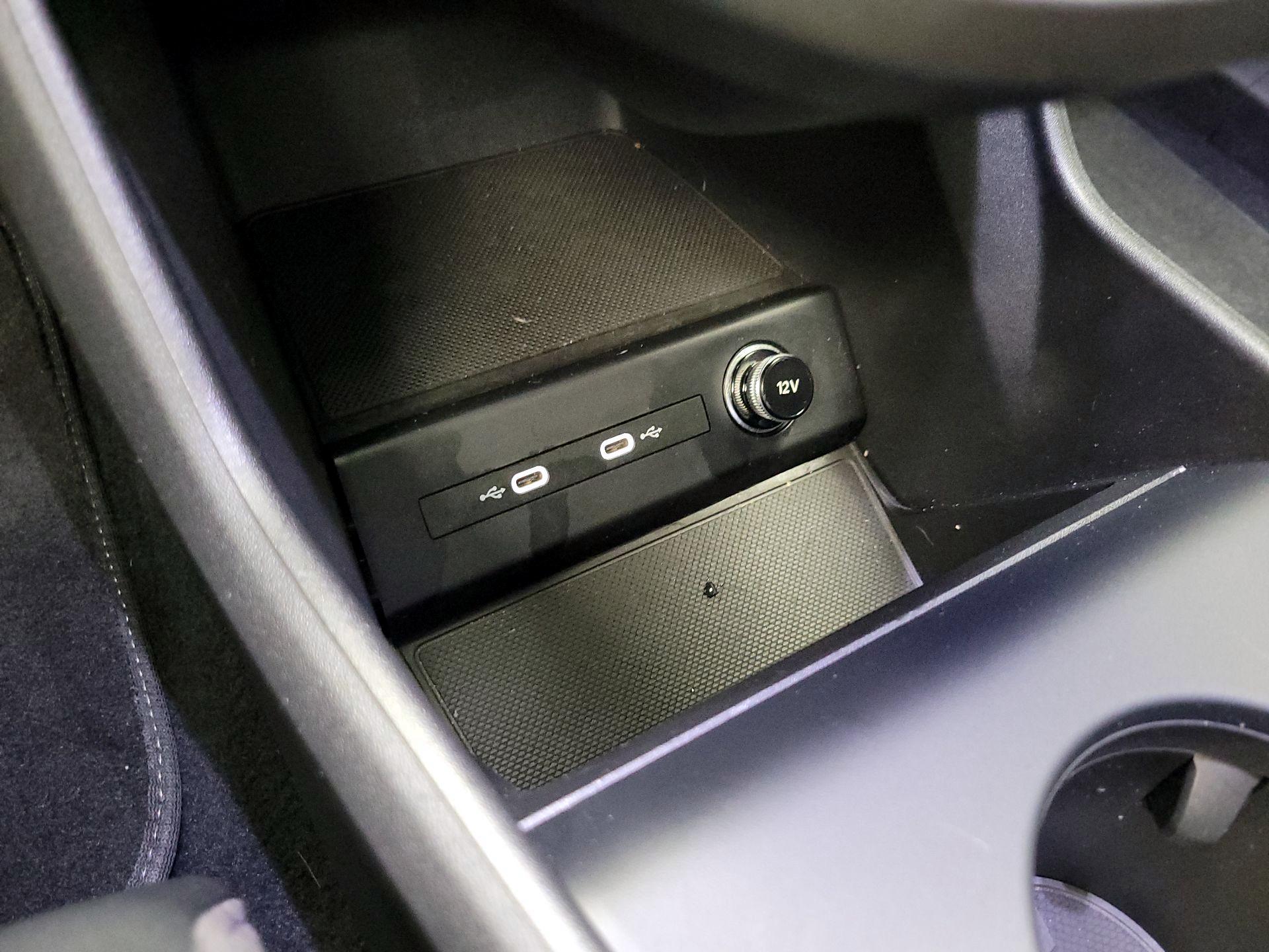 Thumbnail: 2022 Audi Q4 e-tron - 19