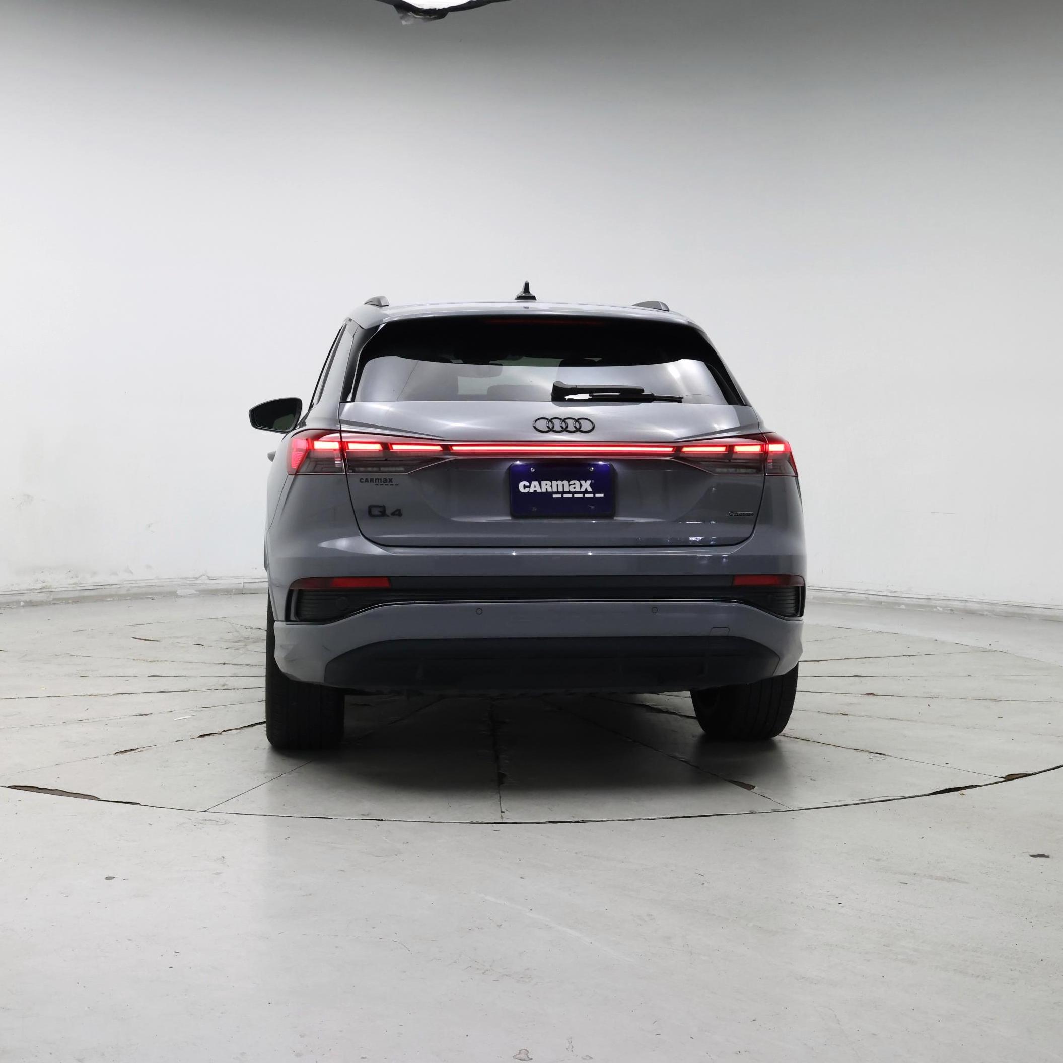 Thumbnail: 2022 Audi Q4 e-tron - 6