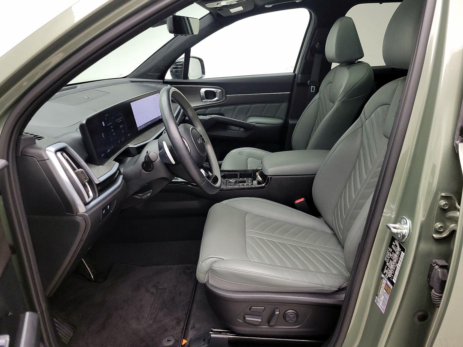 Thumbnail: 2024 Kia Sorento - 11