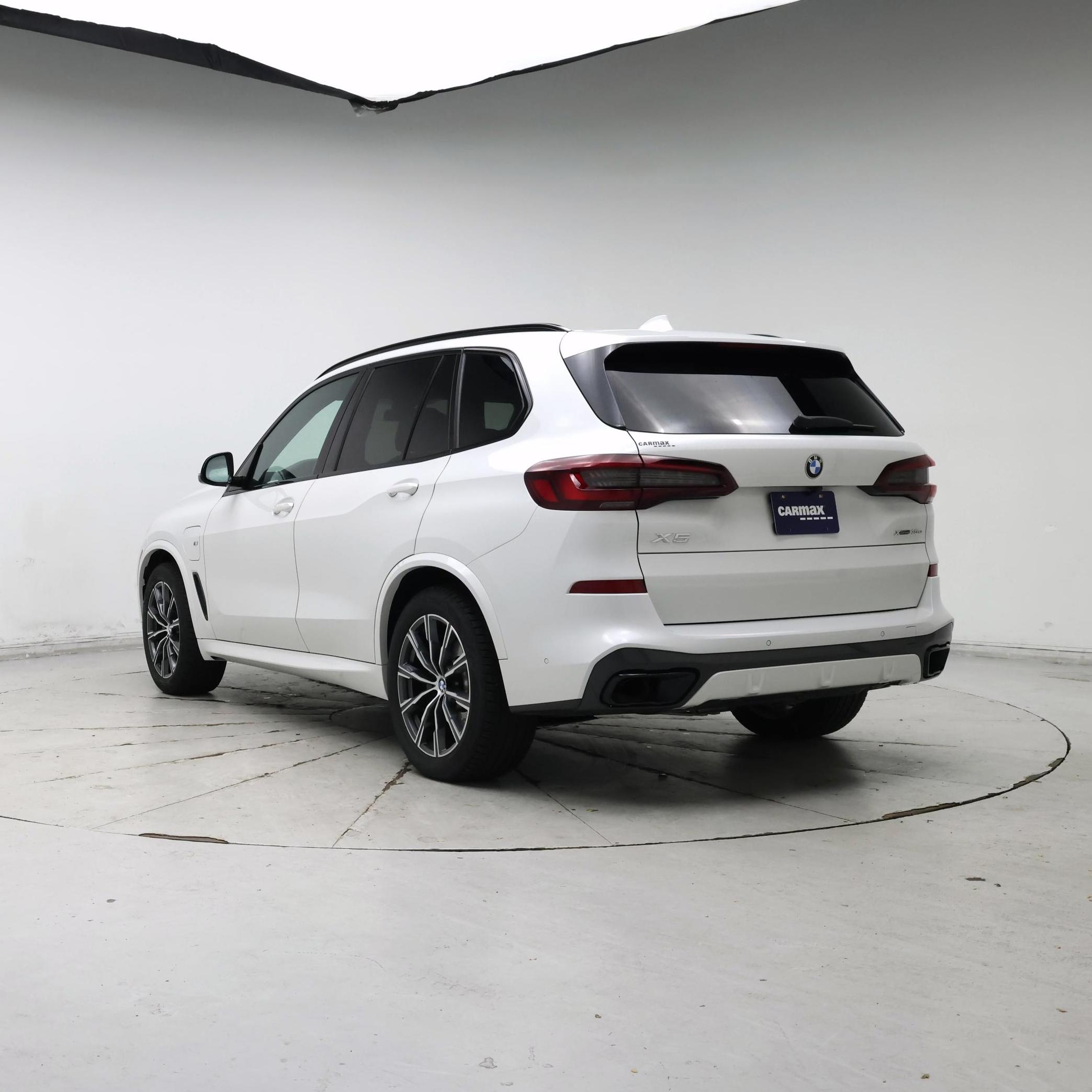 Thumbnail: 2021 BMW X5 - 2