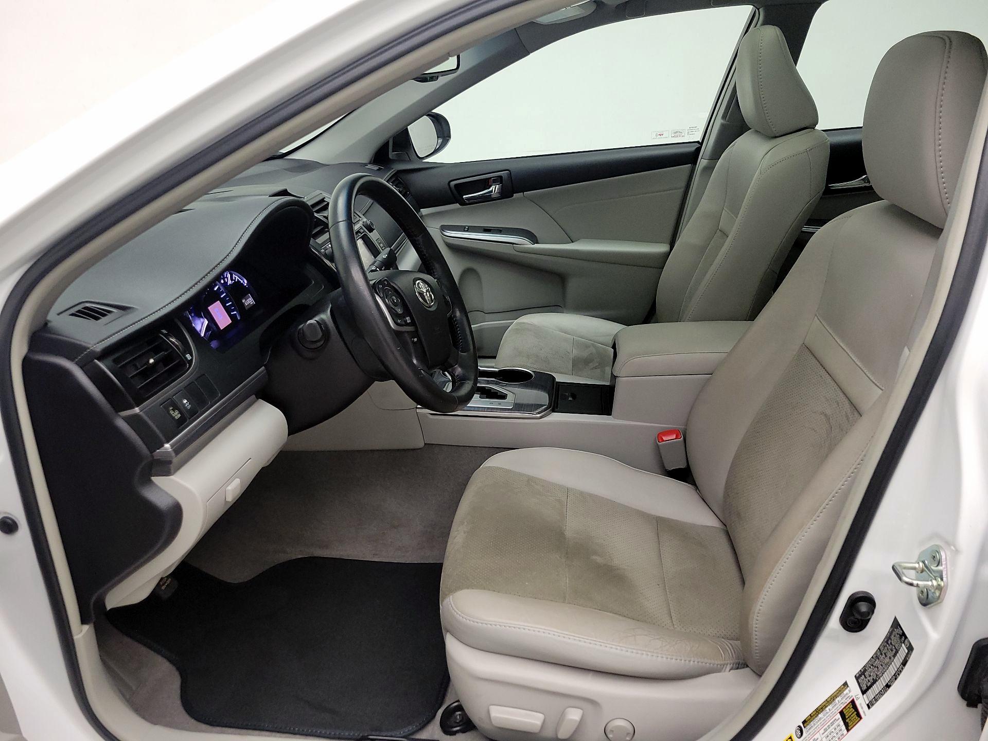 Thumbnail: 2014 Toyota Camry - 11