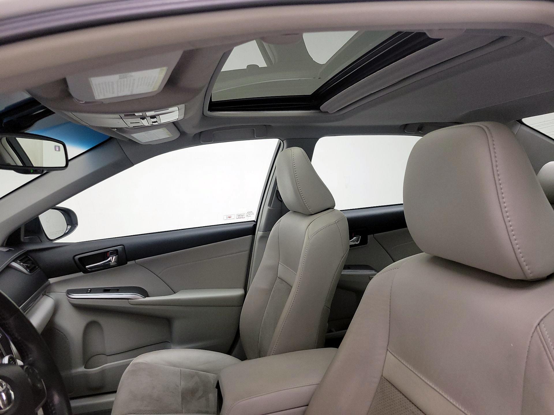 Thumbnail: 2014 Toyota Camry - 19