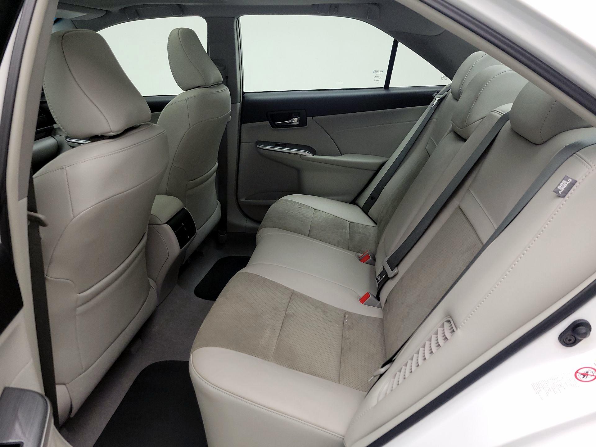Thumbnail: 2014 Toyota Camry - 20