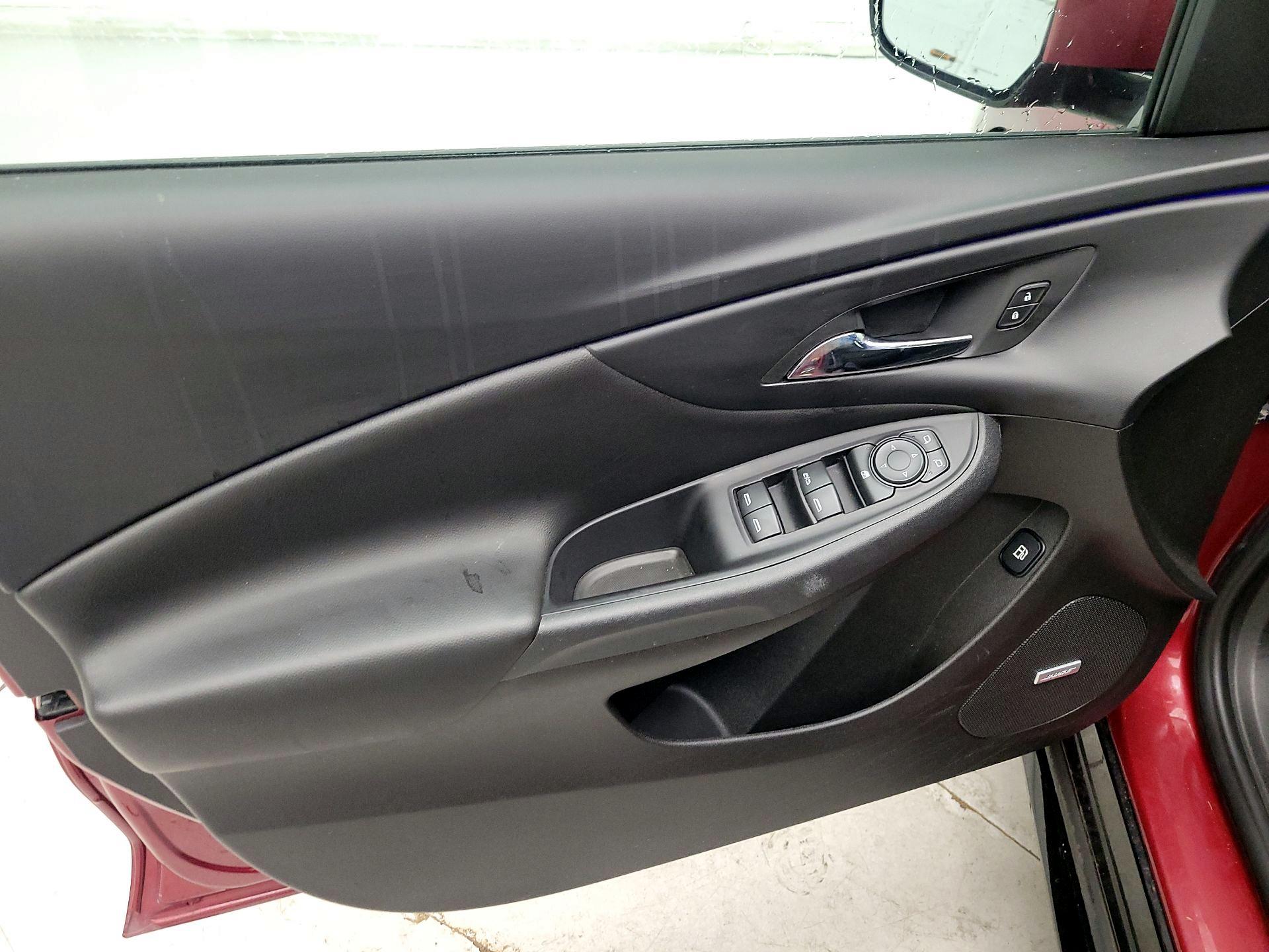 Thumbnail: 2019 Chevrolet Volt - 12