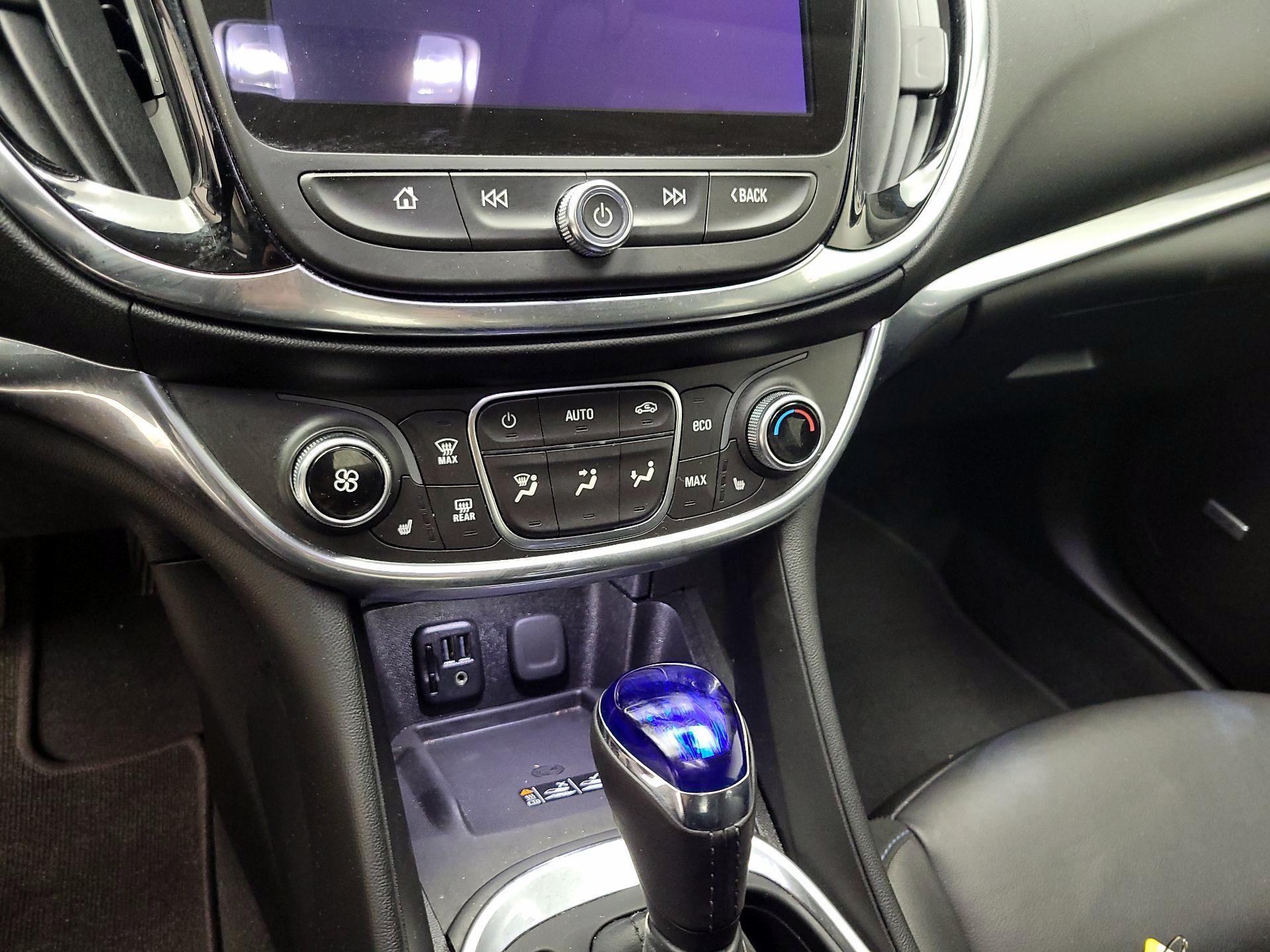 Thumbnail: 2019 Chevrolet Volt - 17
