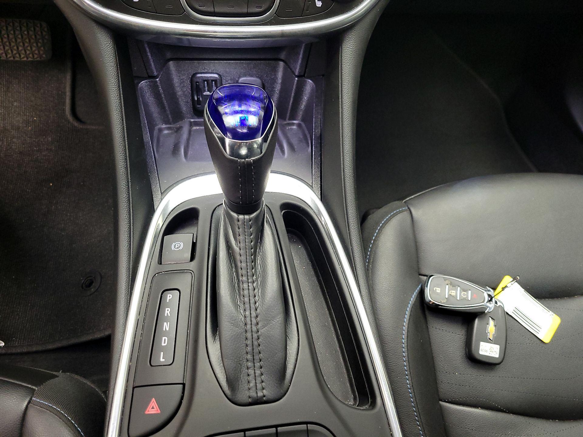 Thumbnail: 2019 Chevrolet Volt - 18
