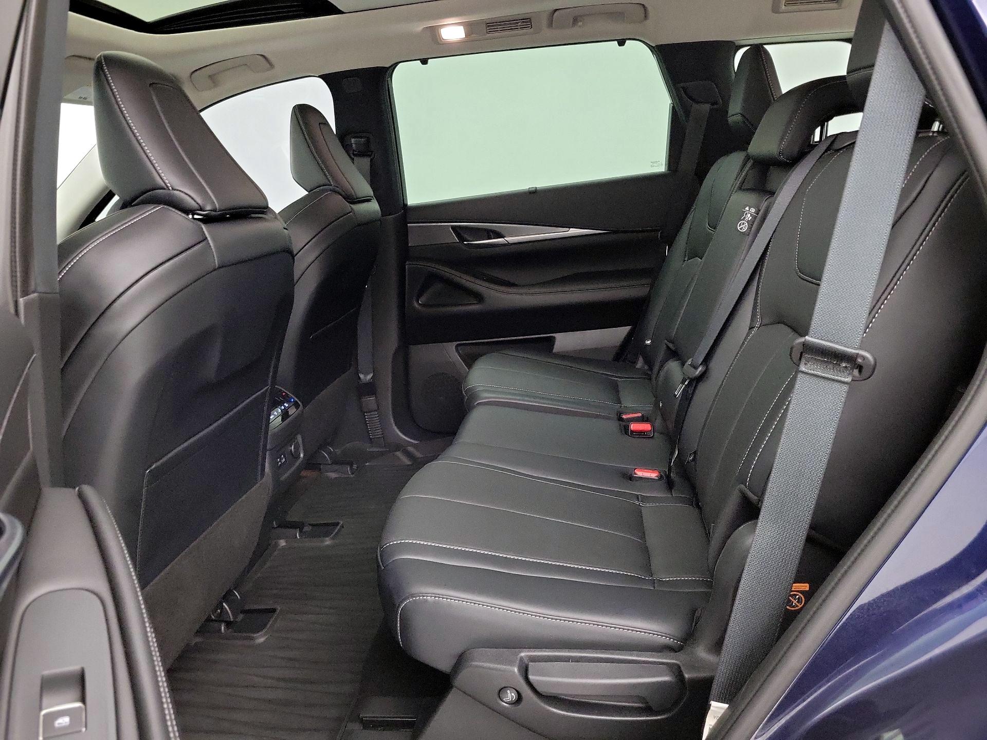 Thumbnail: 2023 INFINITI QX60 - 20