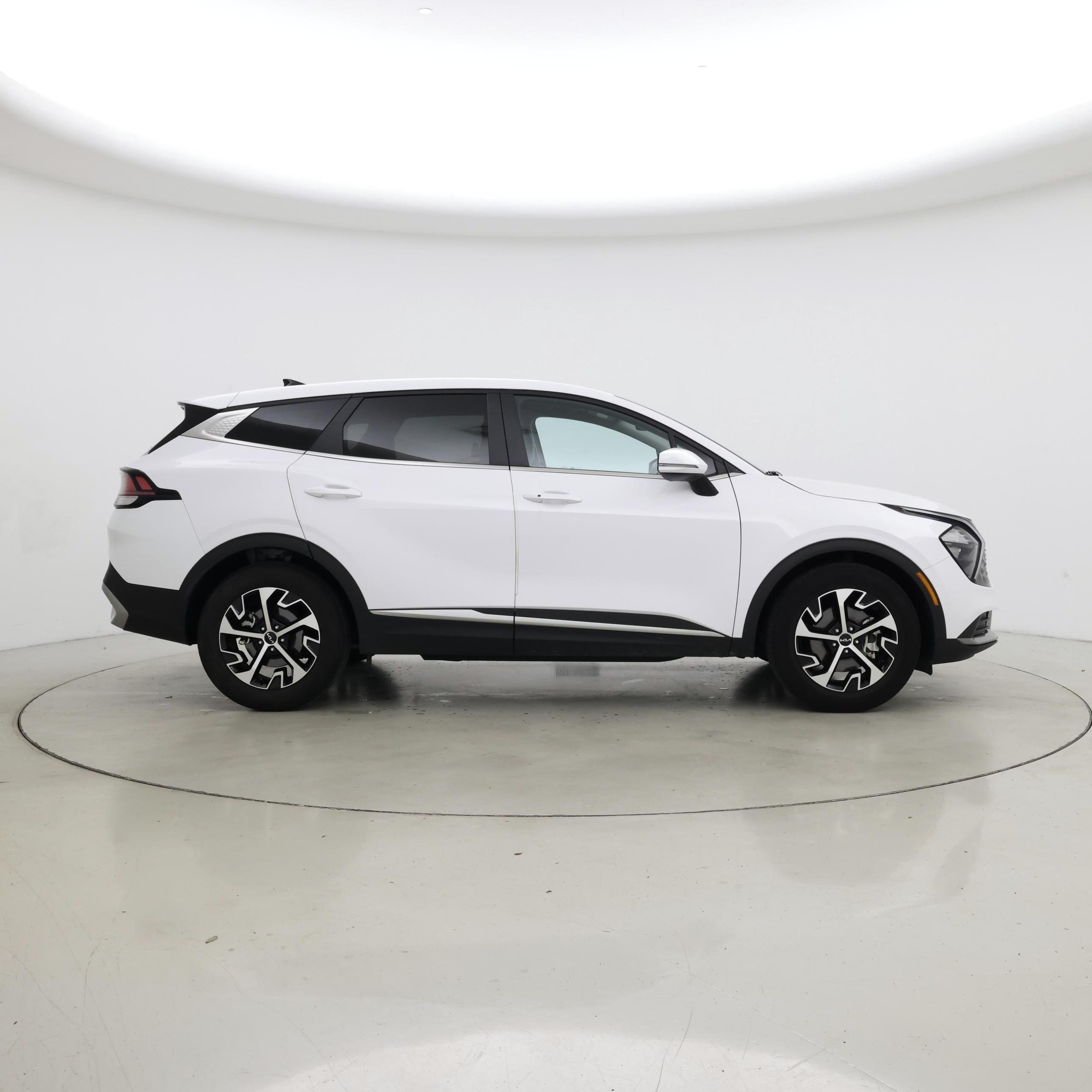 Thumbnail: 2023 Kia Sportage - 7