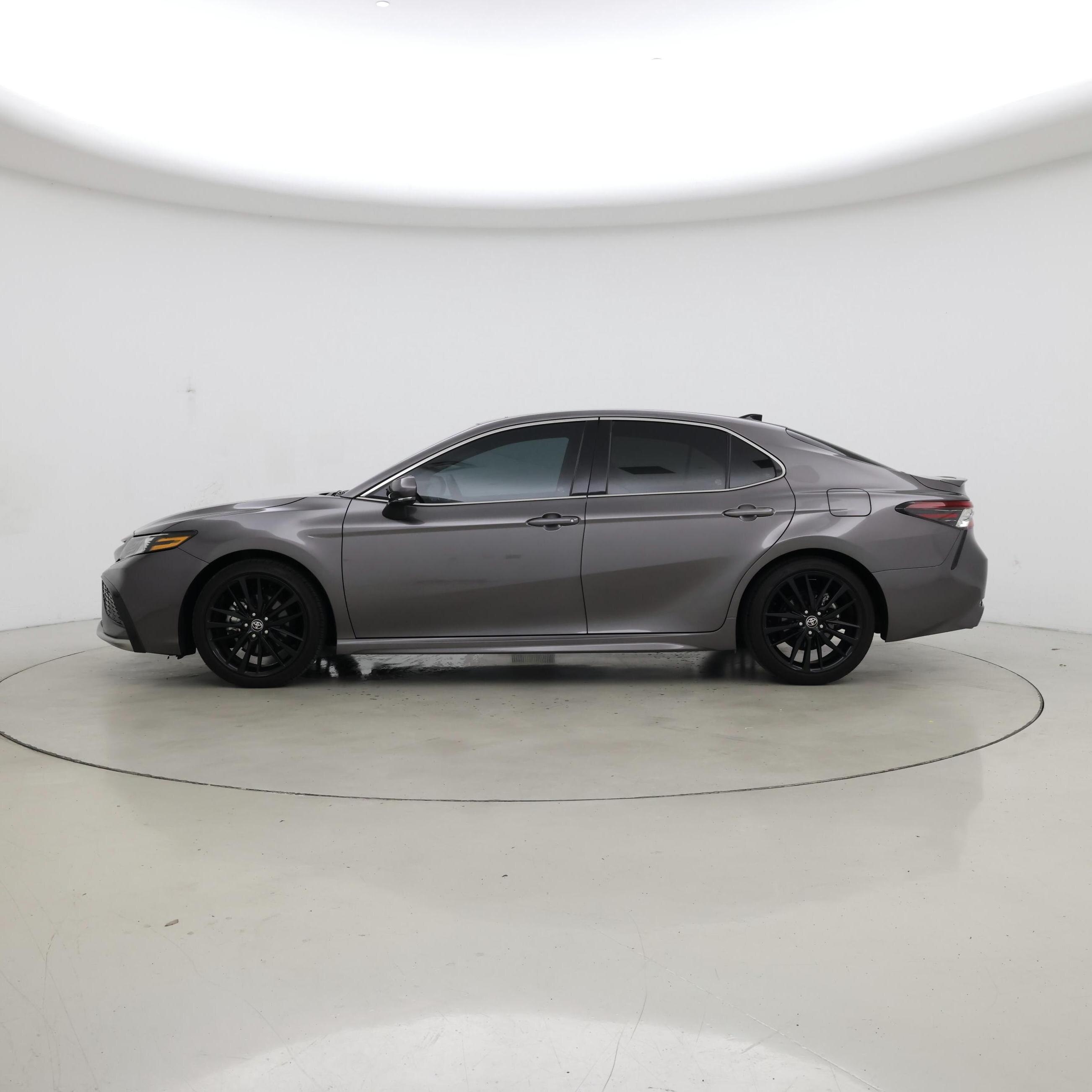 Thumbnail: 2023 Toyota Camry - 3