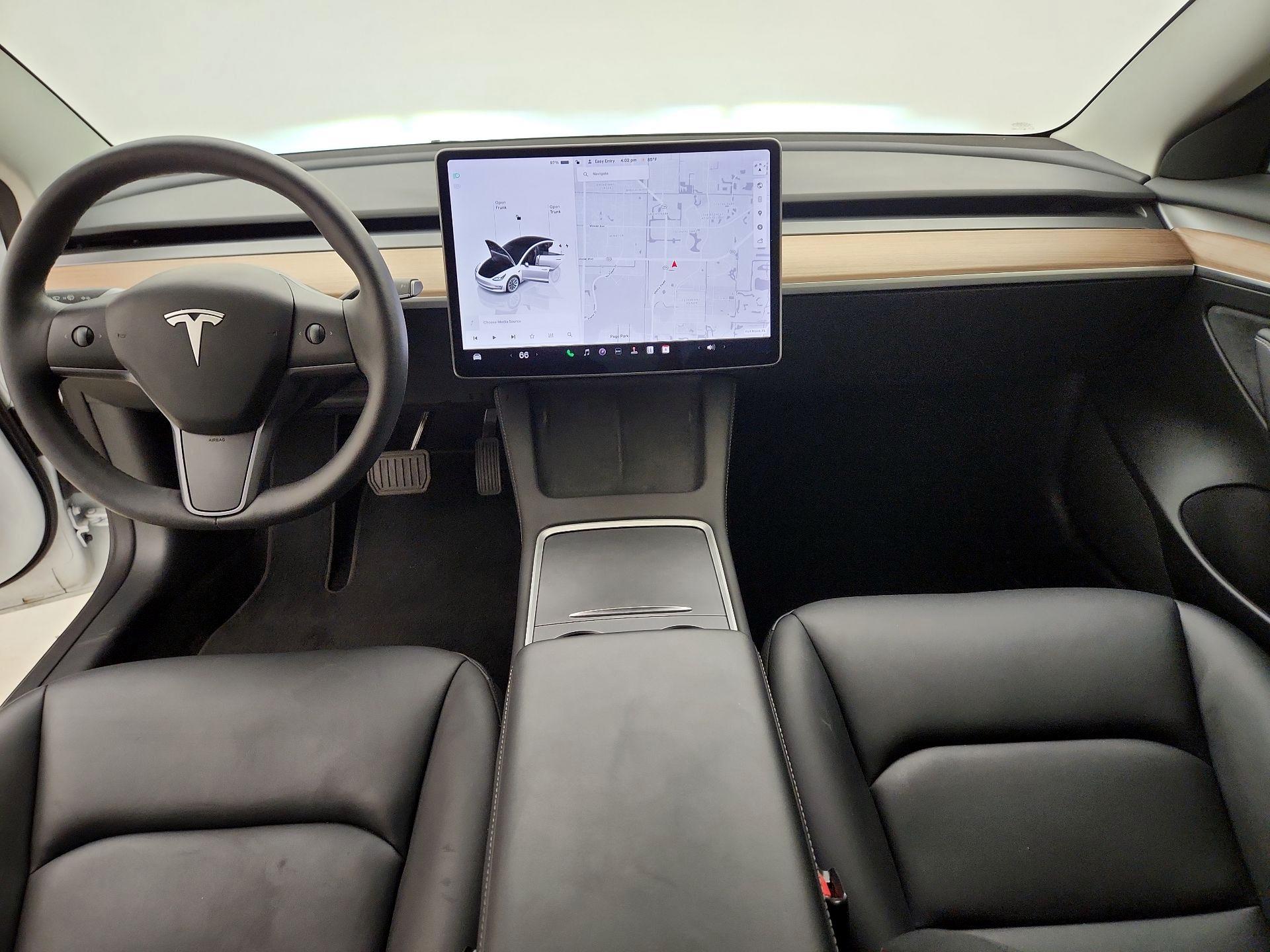 Thumbnail: 2023 Tesla Model 3 - 9
