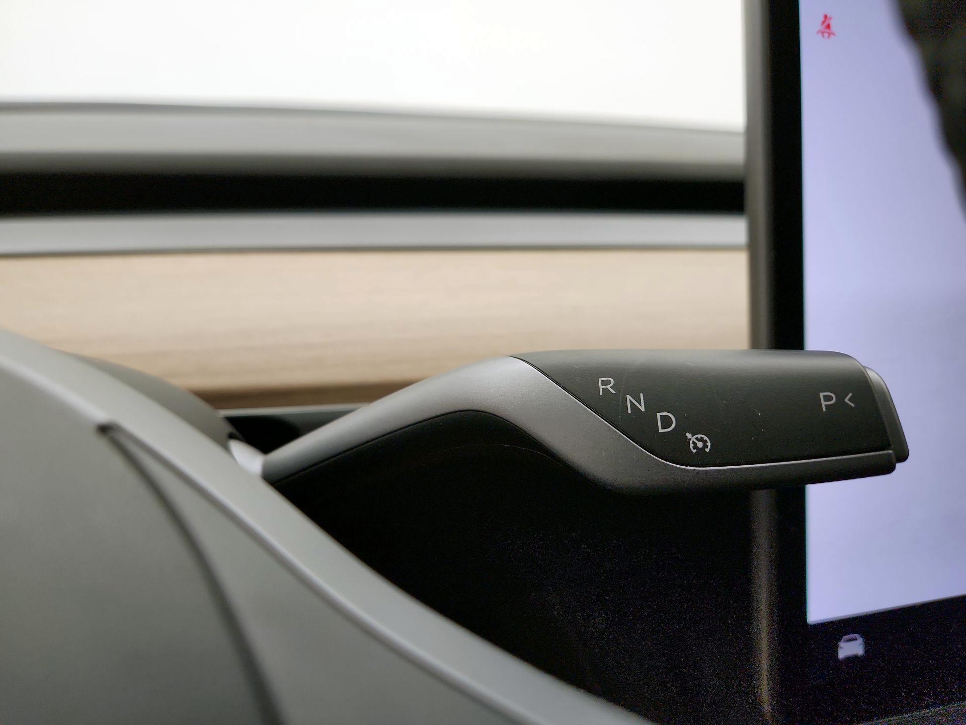 Thumbnail: 2023 Tesla Model 3 - 17
