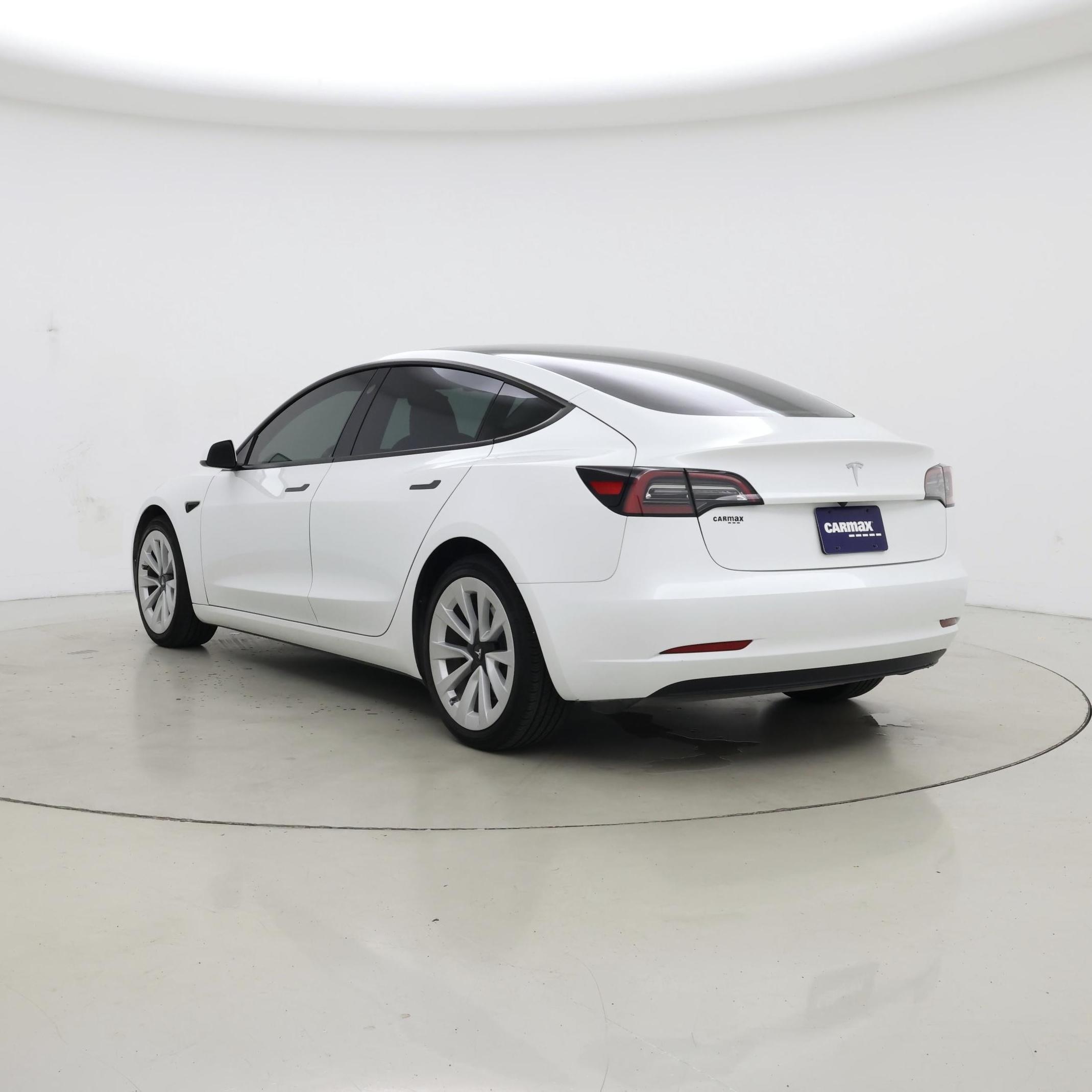 Thumbnail: 2023 Tesla Model 3 - 2