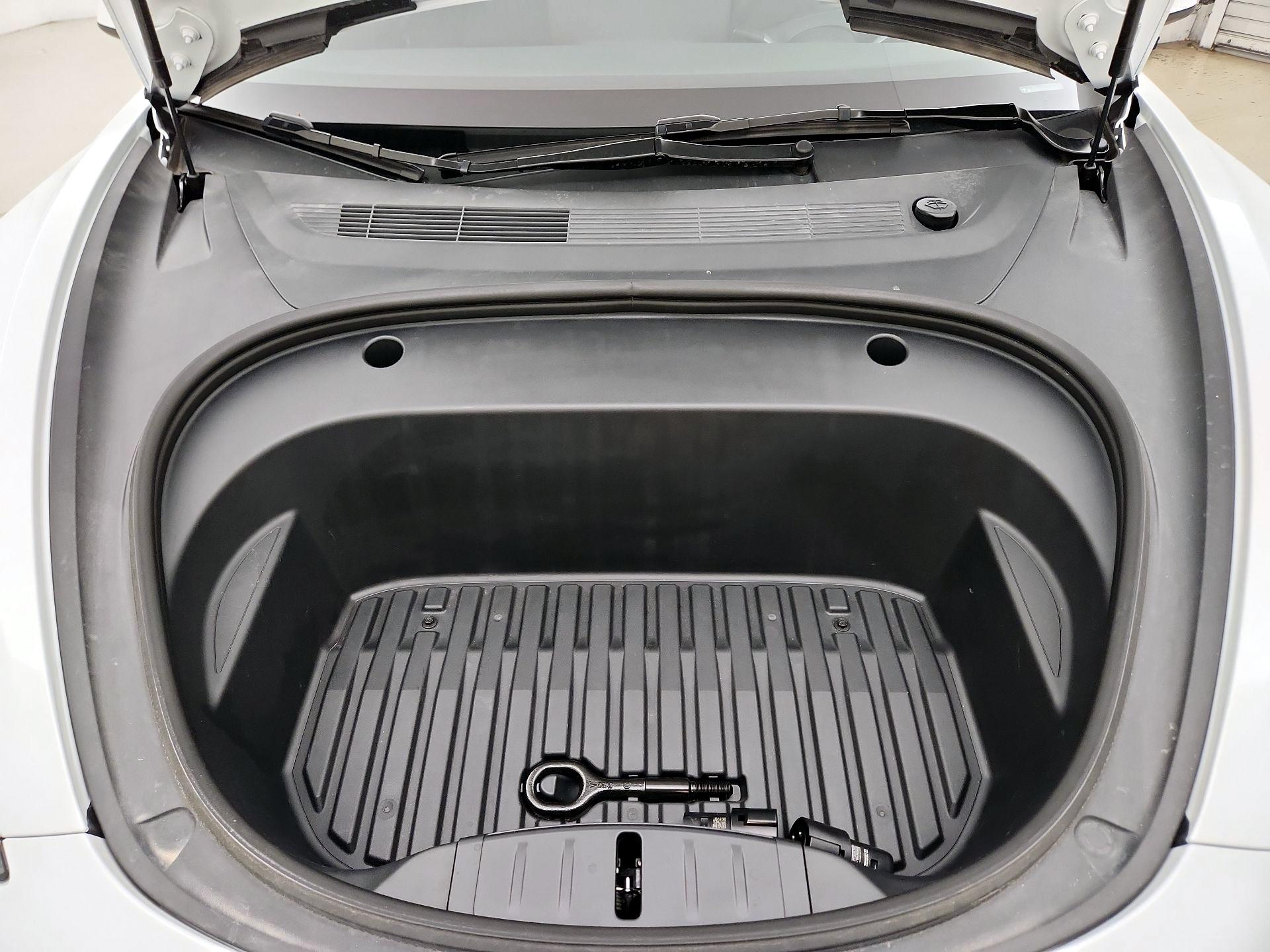 Thumbnail: 2023 Tesla Model 3 - 20