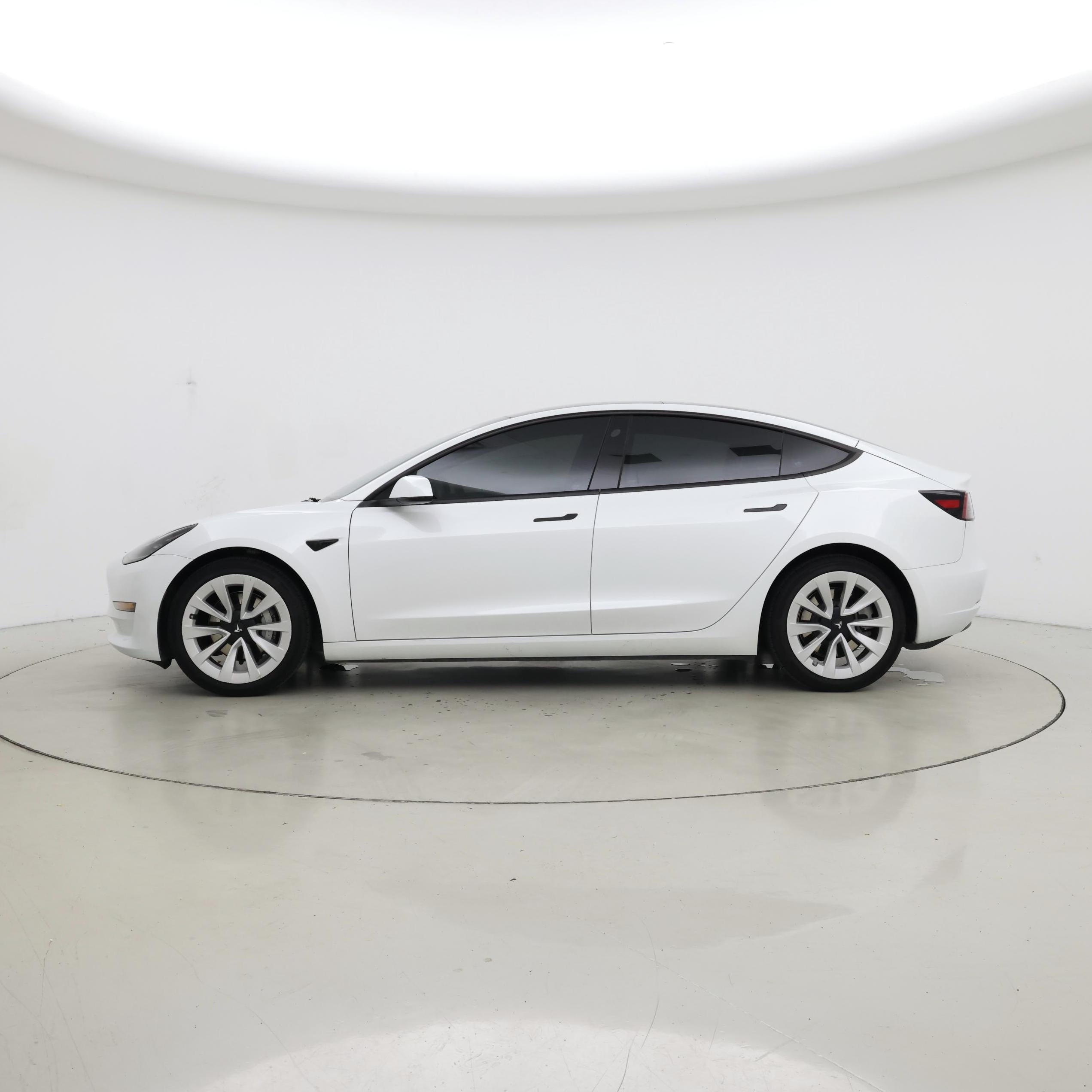 Thumbnail: 2023 Tesla Model 3 - 3