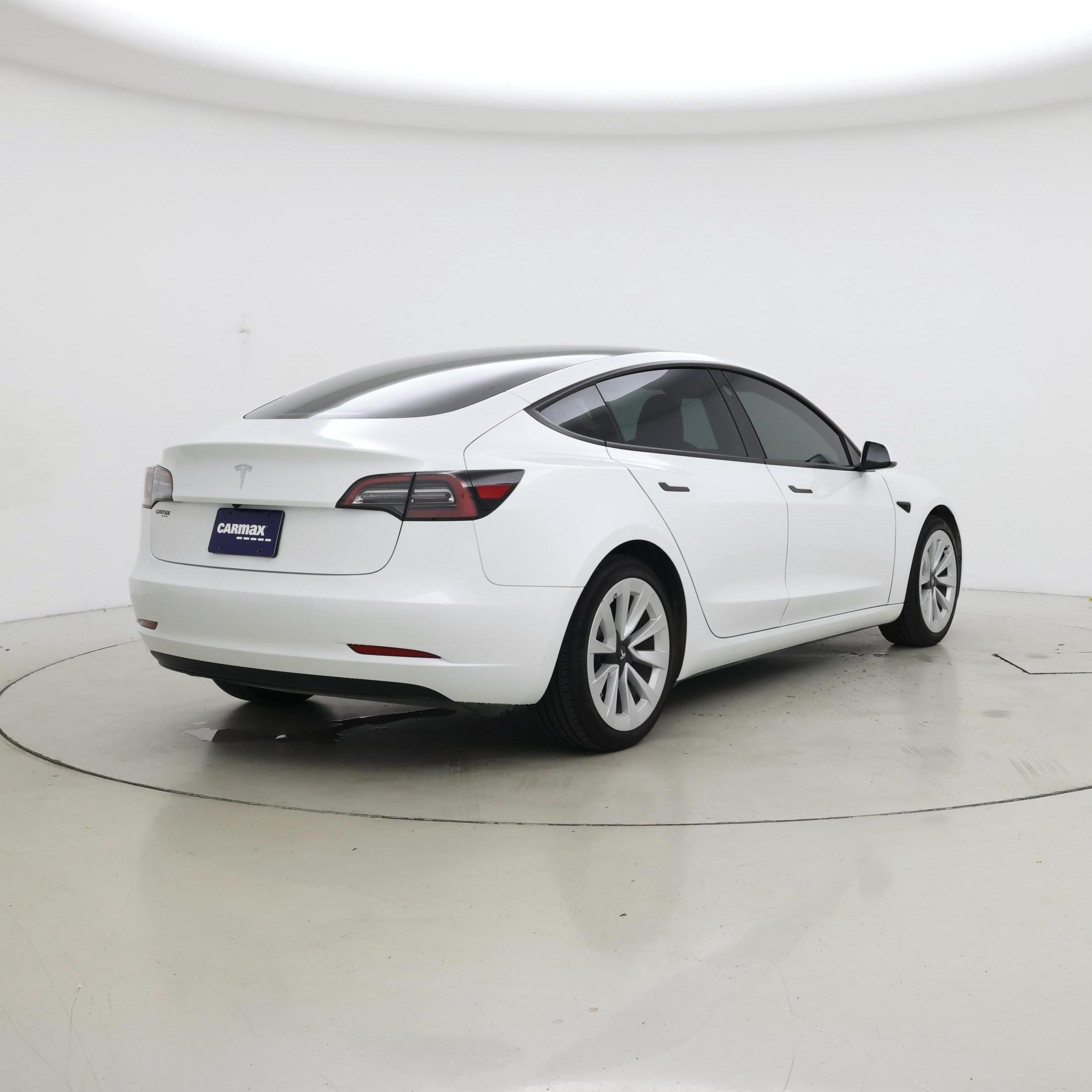 Thumbnail: 2023 Tesla Model 3 - 8