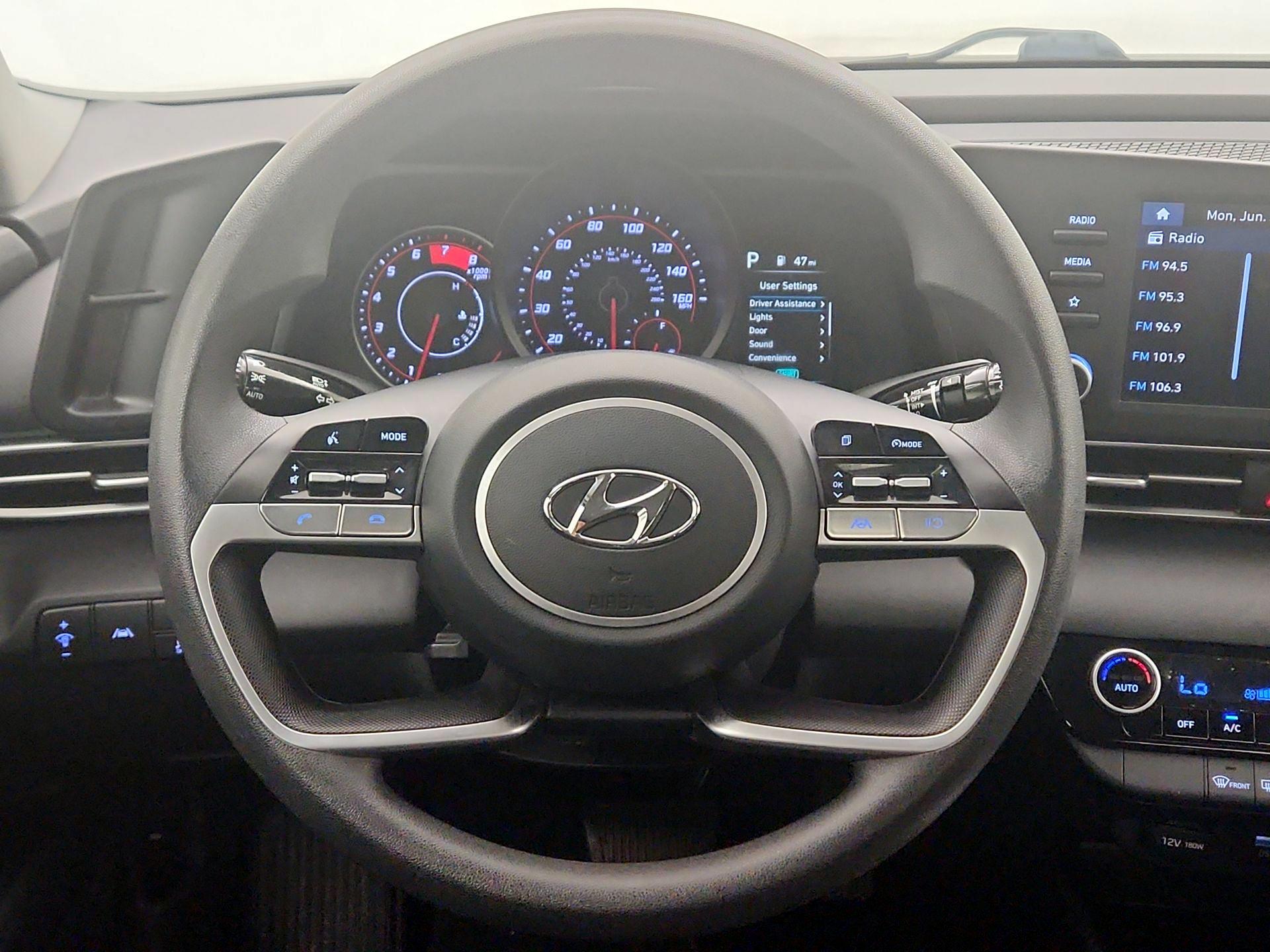 Thumbnail: 2023 Hyundai Elantra - 10