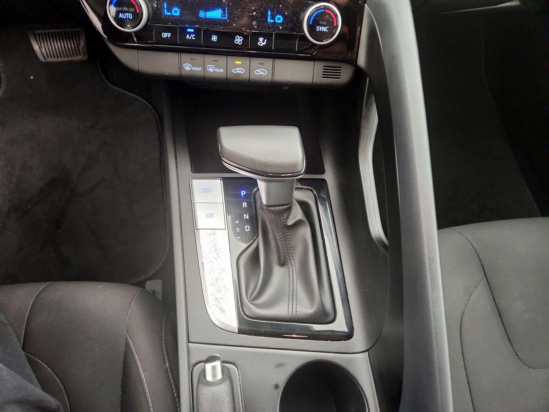 Thumbnail: 2023 Hyundai Elantra - 17