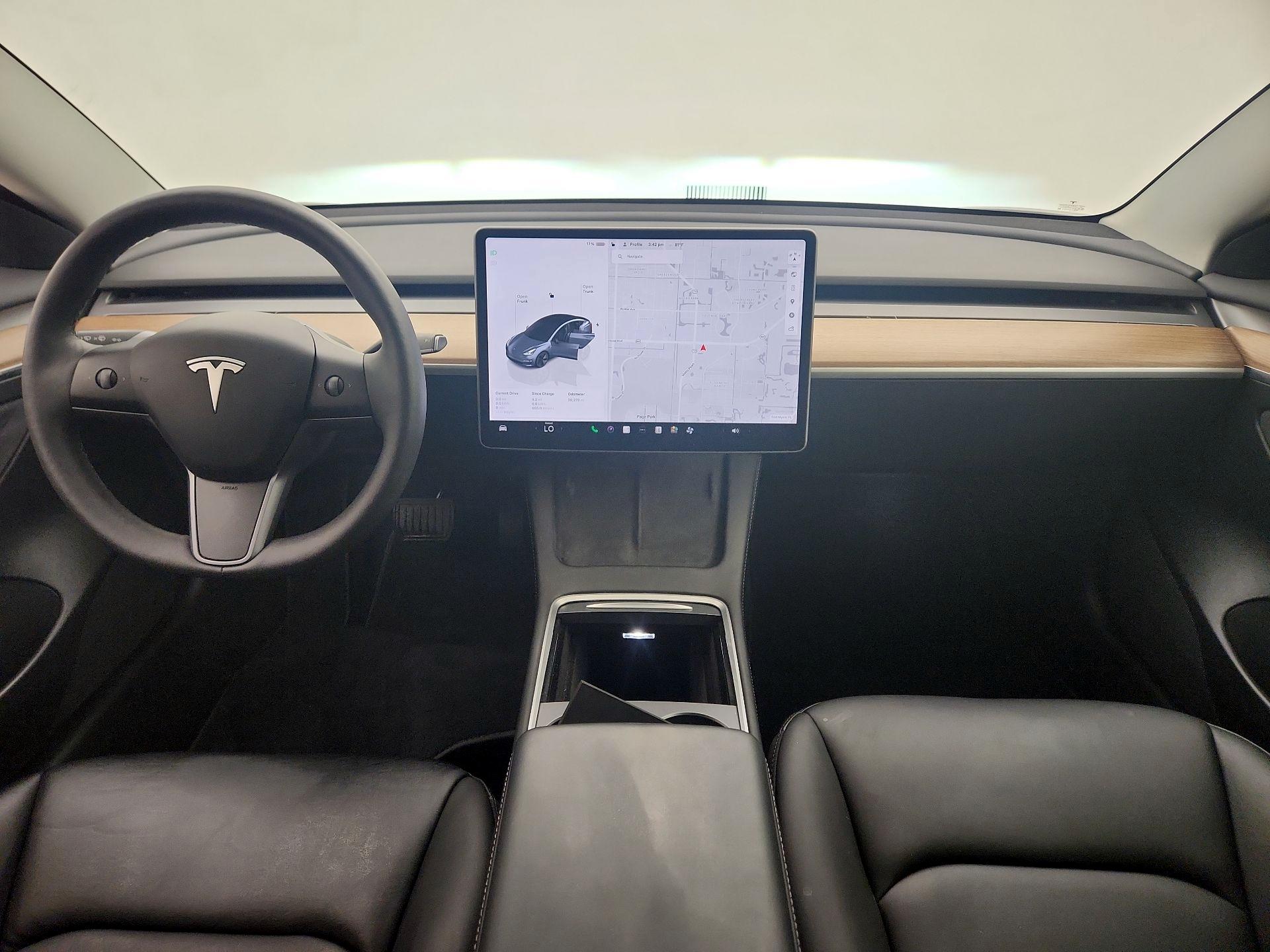 Thumbnail: 2022 Tesla Model 3 - 9