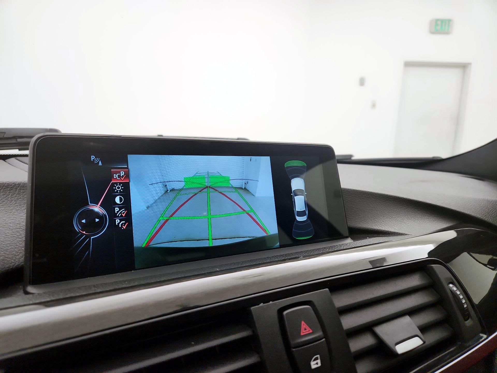 Thumbnail: 2015 BMW 3 Series - 15