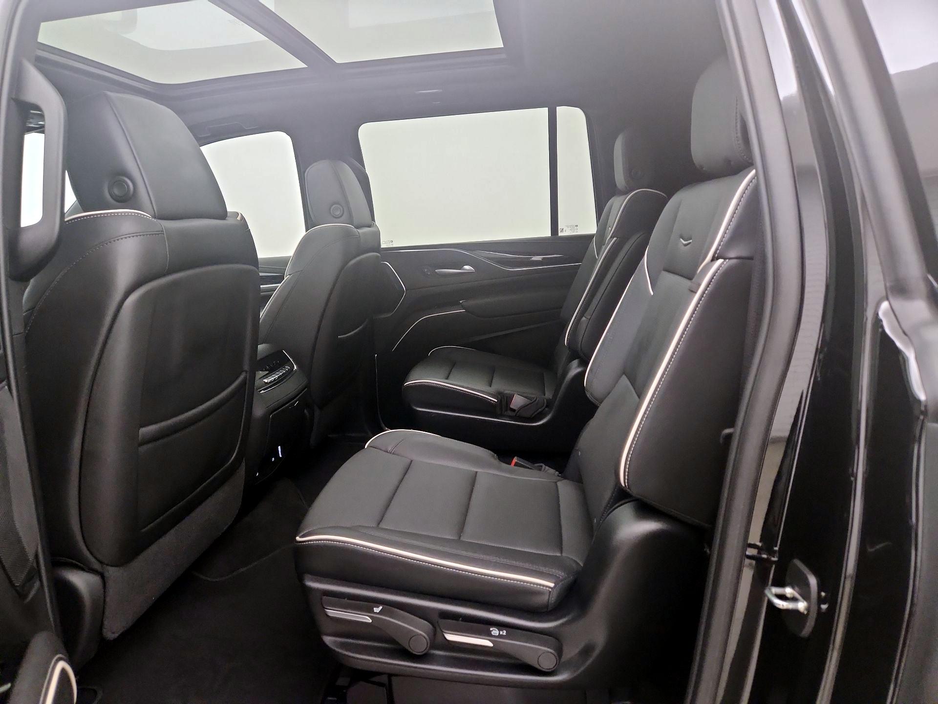 Thumbnail: 2024 Cadillac Escalade - 20