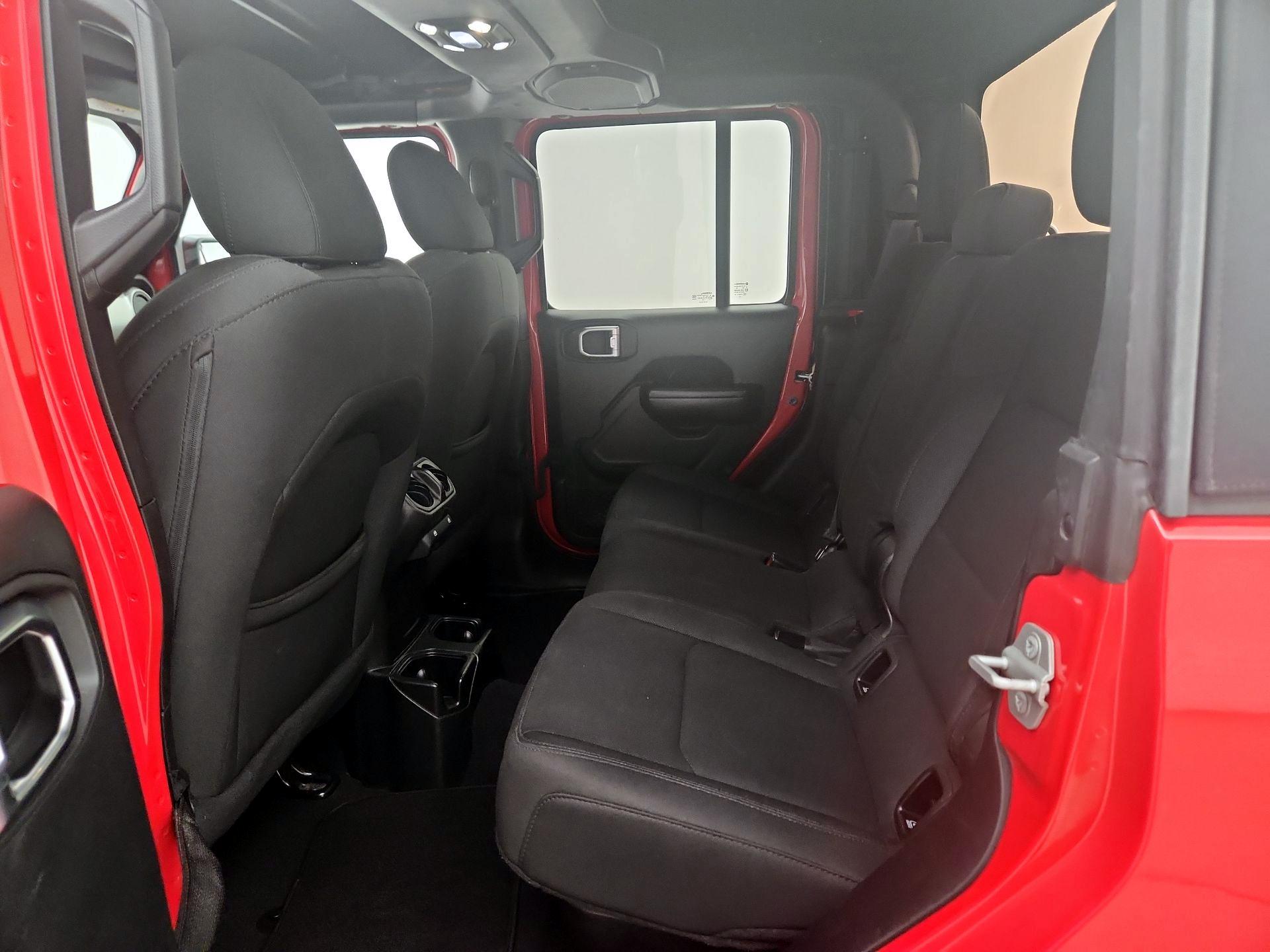Thumbnail: 2020 Jeep Gladiator - 19