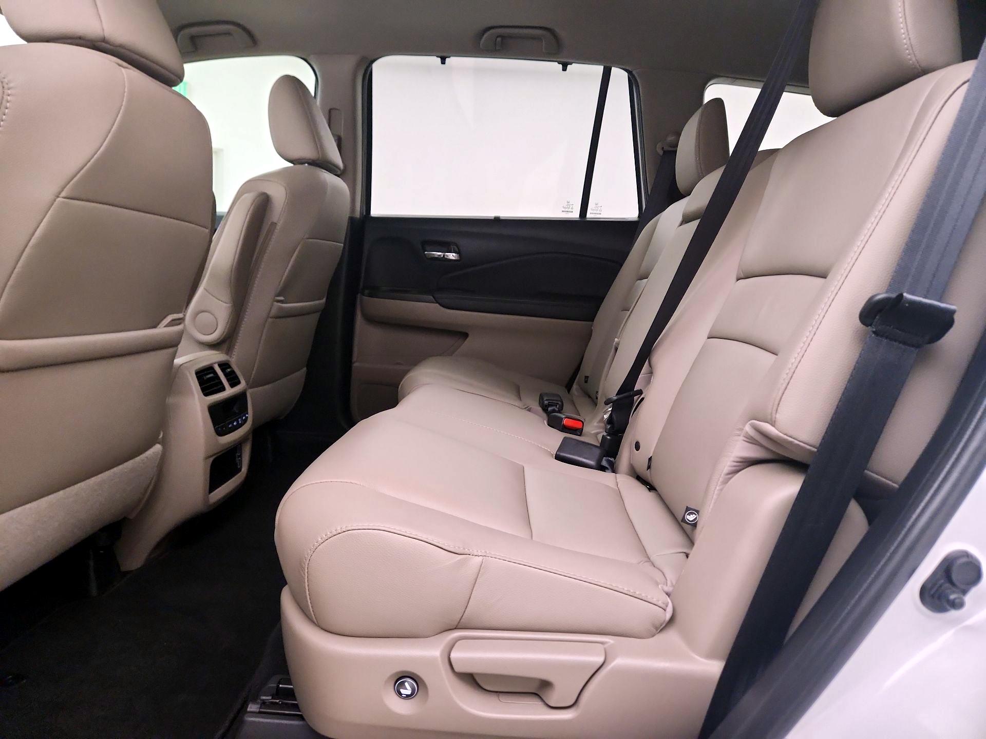 Thumbnail: 2021 Honda Pilot - 20