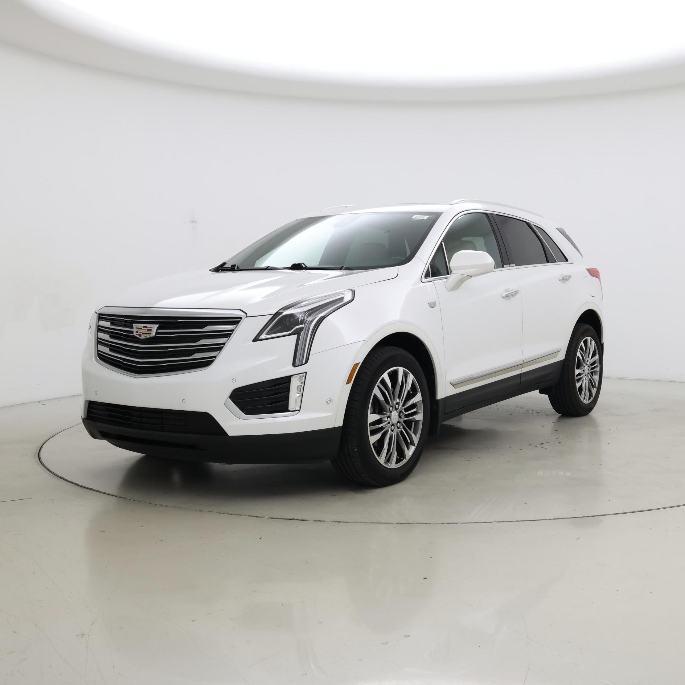 Thumbnail: 2019 Cadillac XT5 - 4