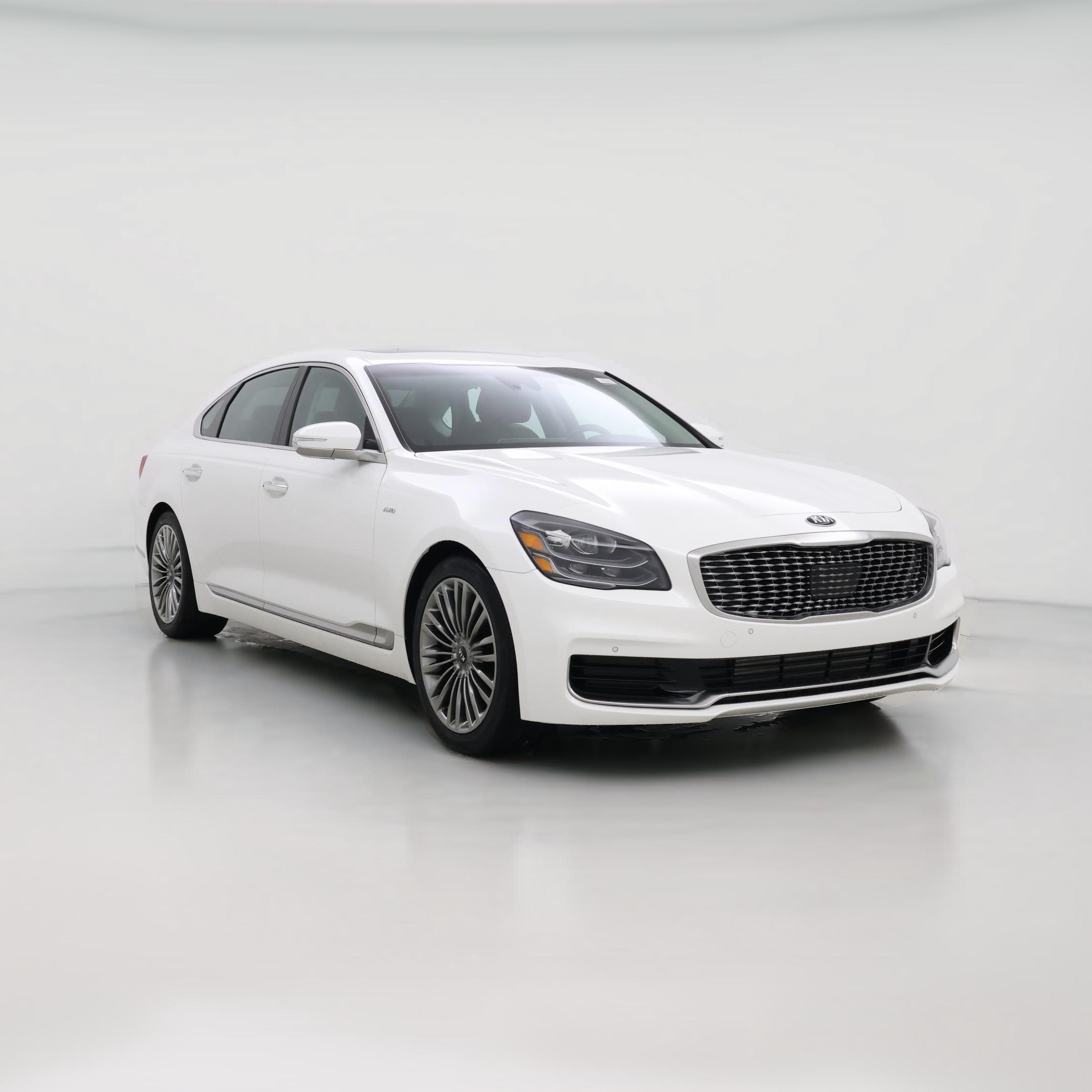 Thumbnail: 2019 Kia K900 - 1