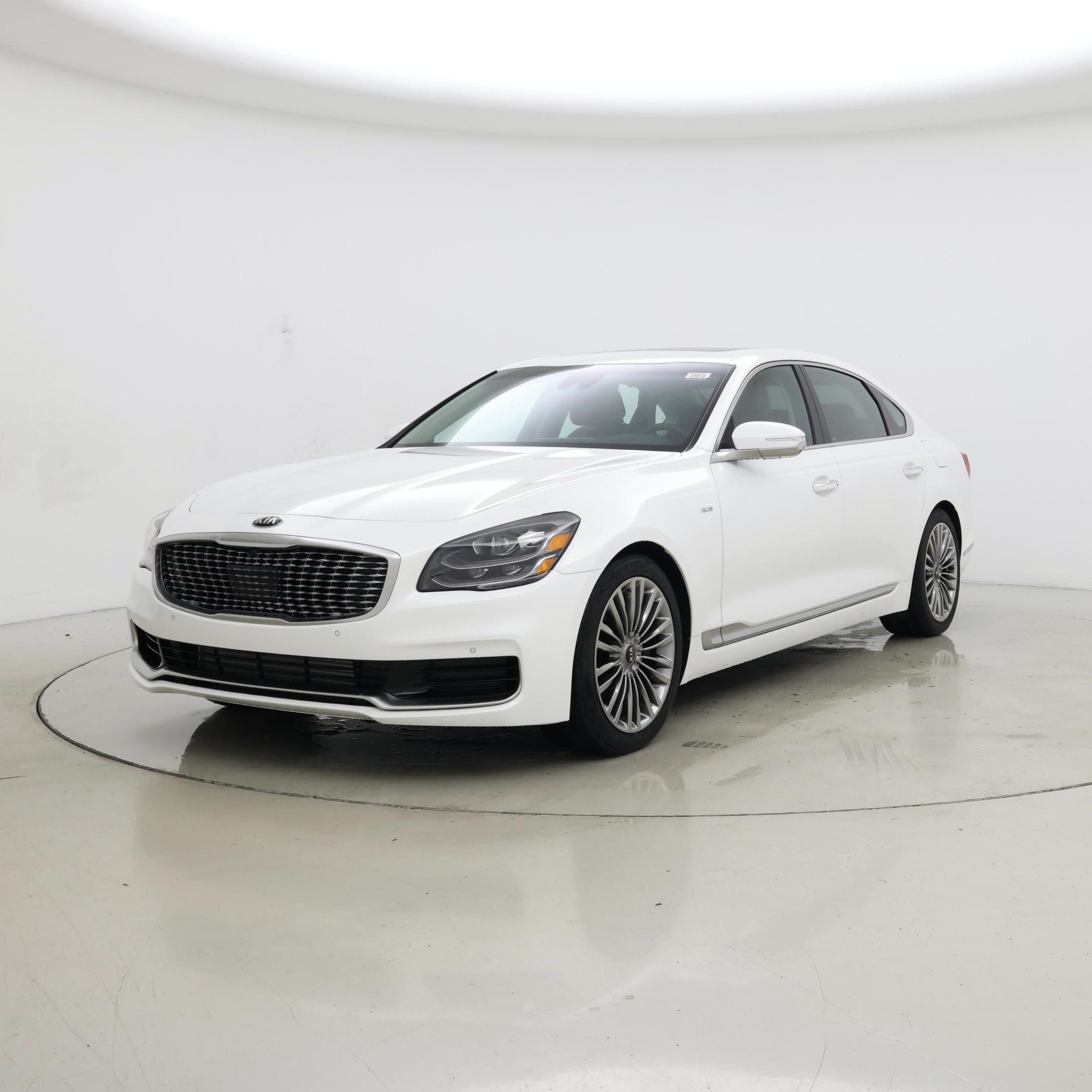 Thumbnail: 2019 Kia K900 - 4