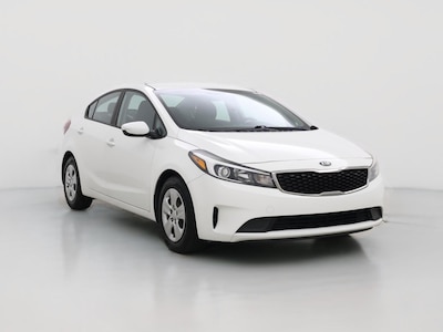 White 2017 Kia Forte LX