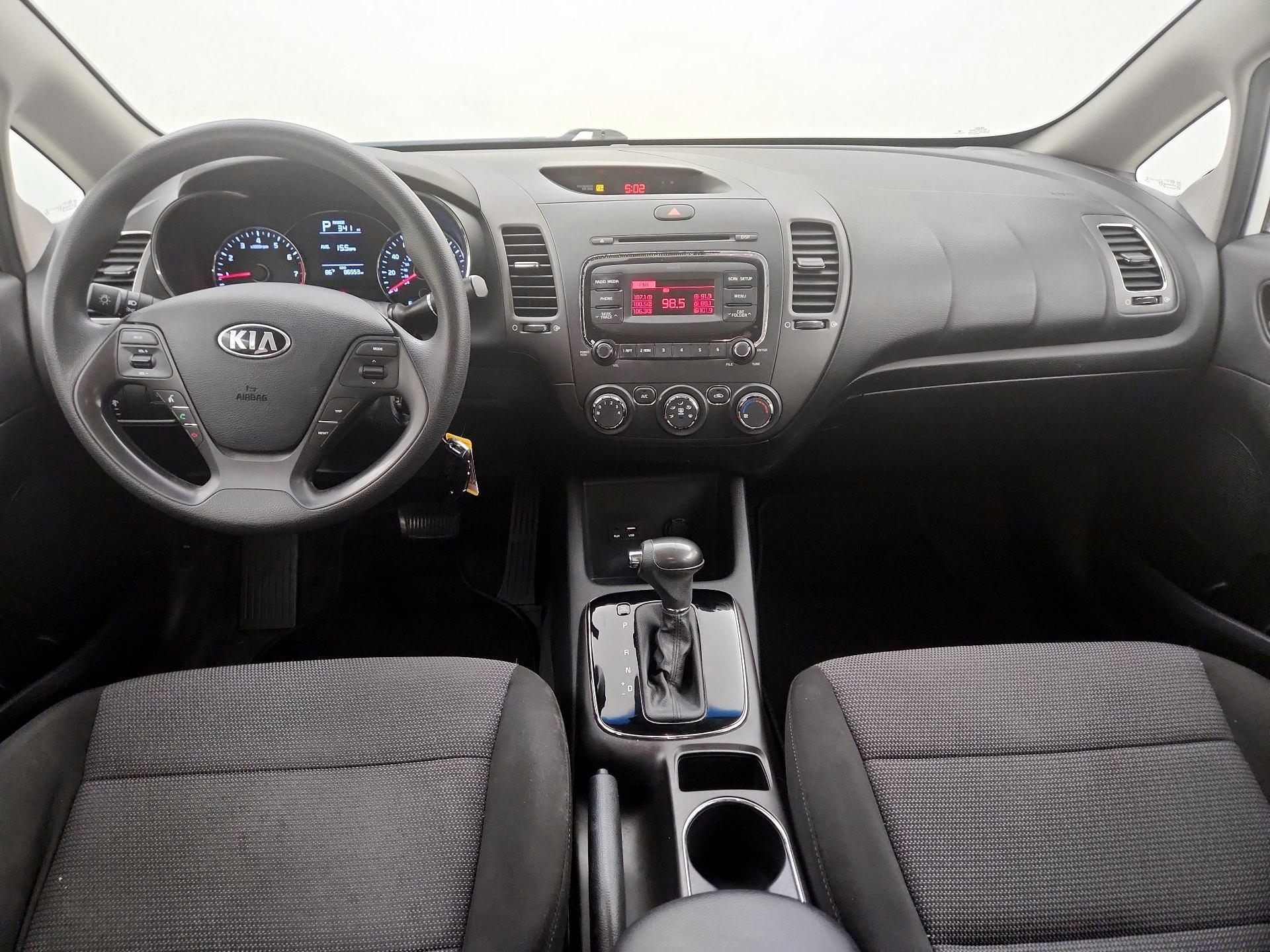 Thumbnail: 2017 Kia Forte - 9