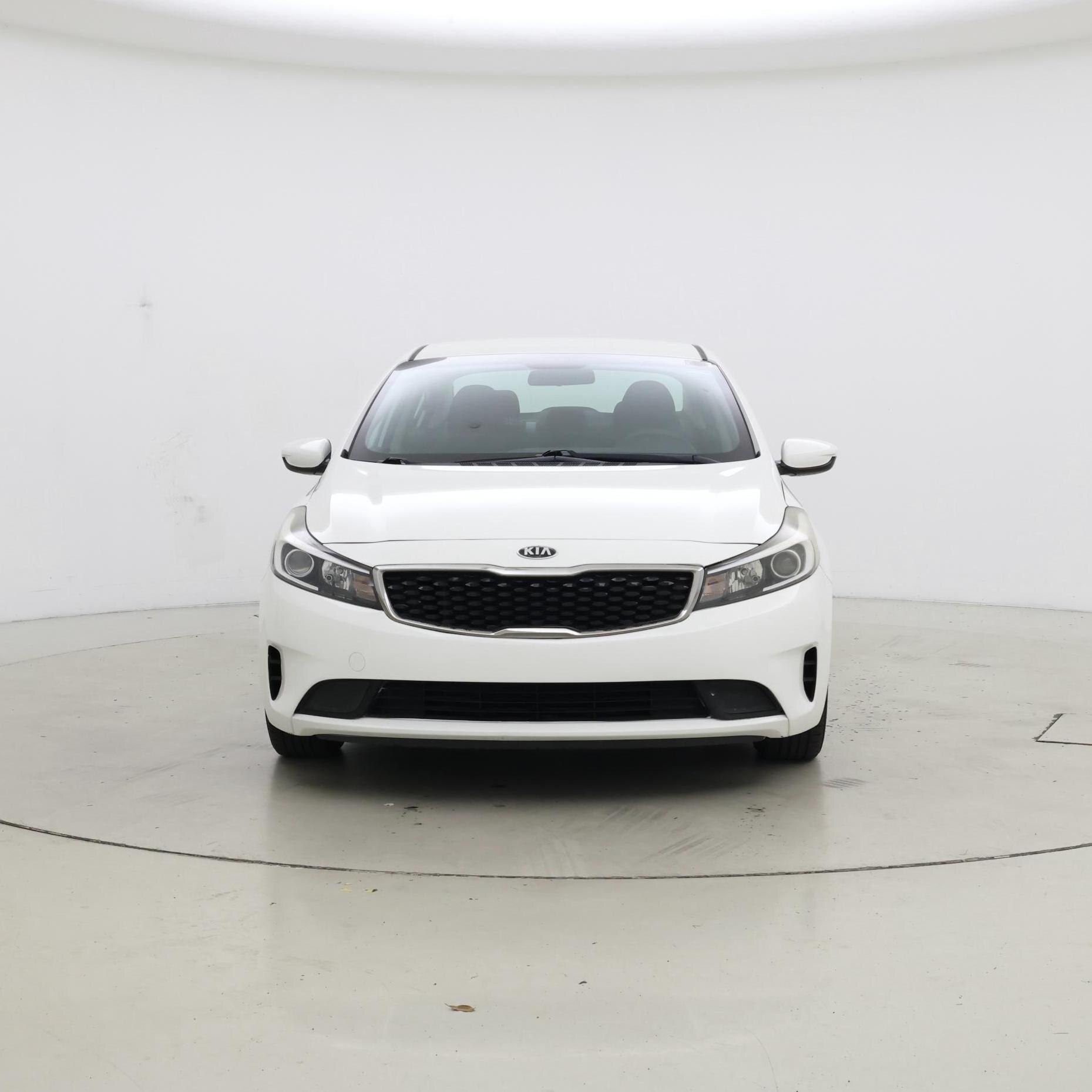 Thumbnail: 2017 Kia Forte - 5