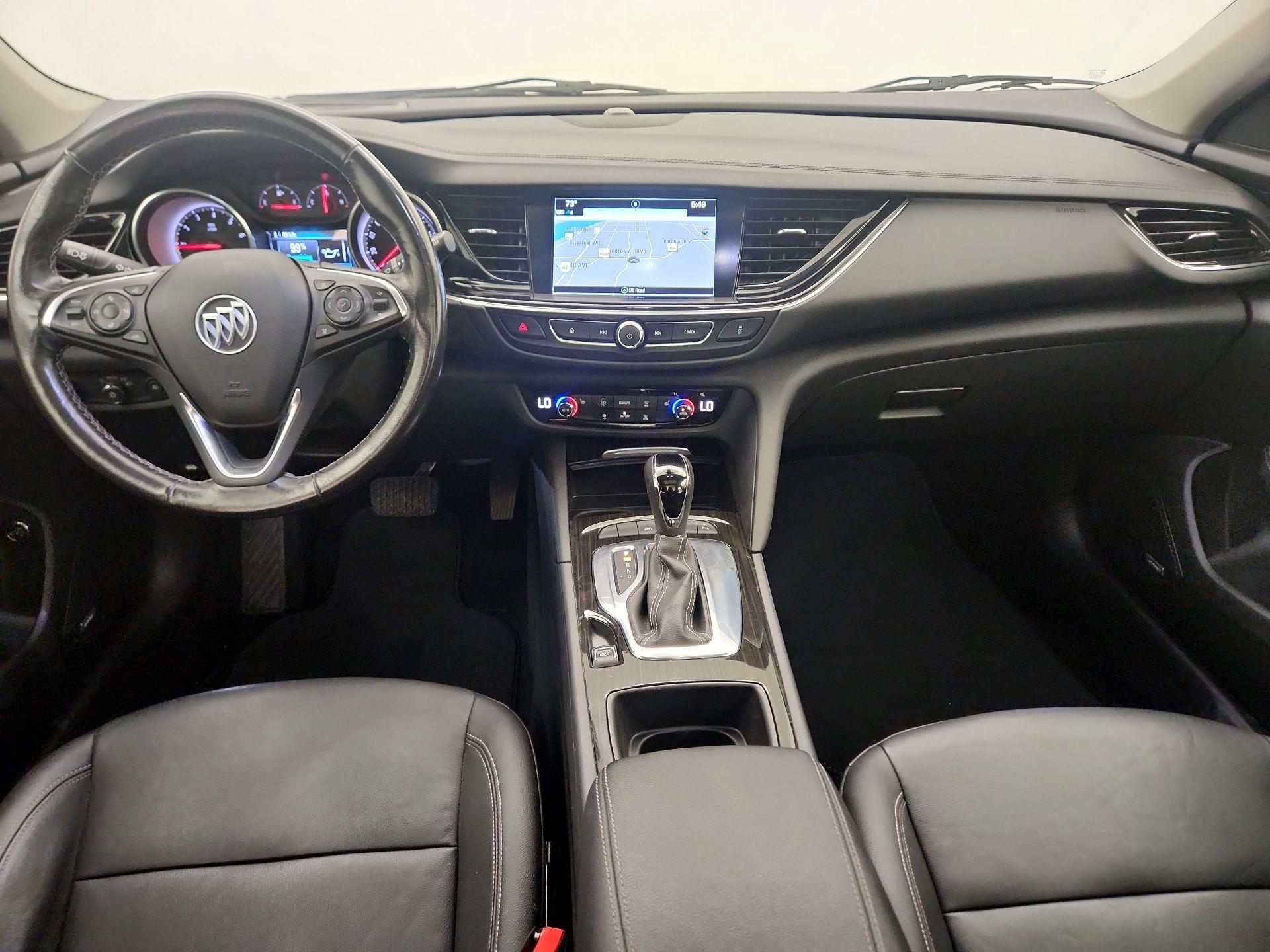 Thumbnail: 2018 Buick Regal - 9