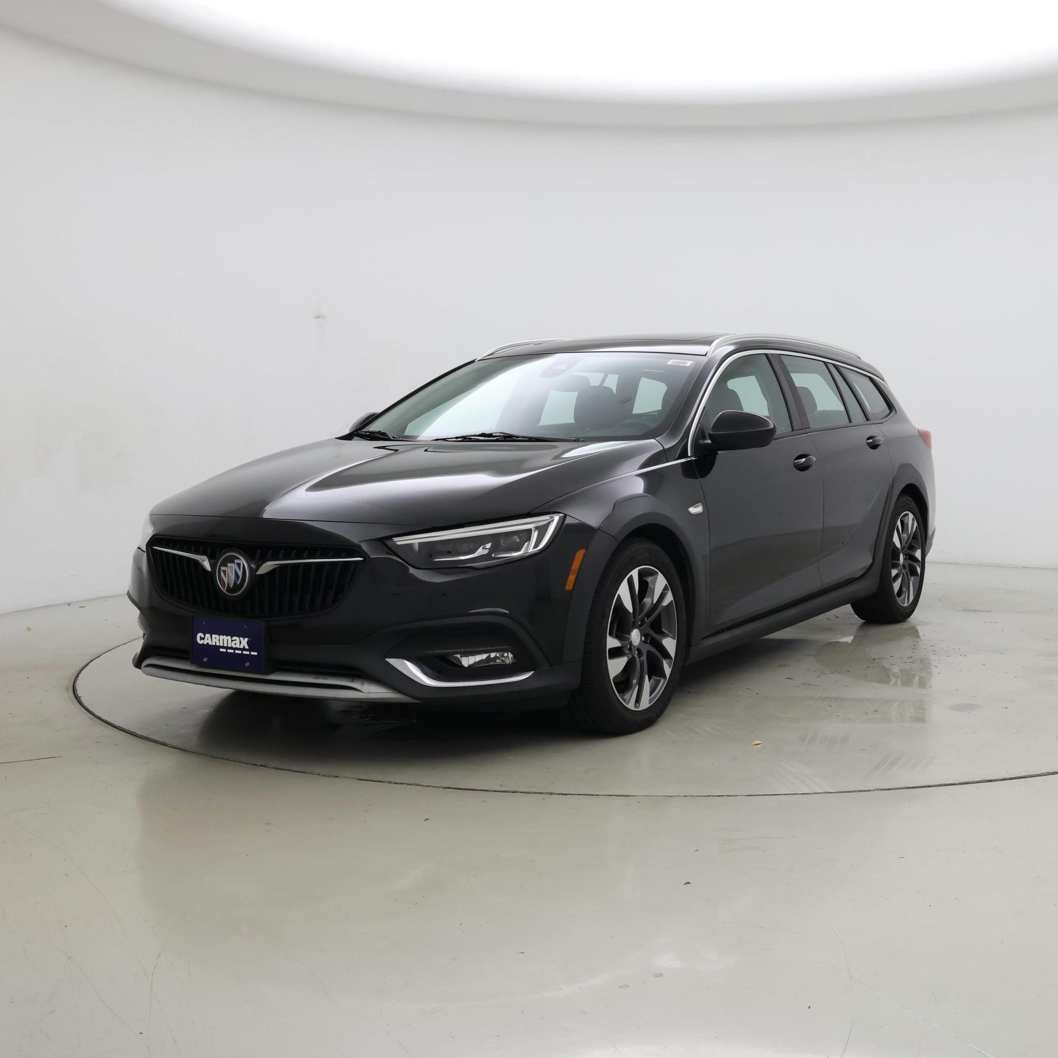 Thumbnail: 2018 Buick Regal - 4