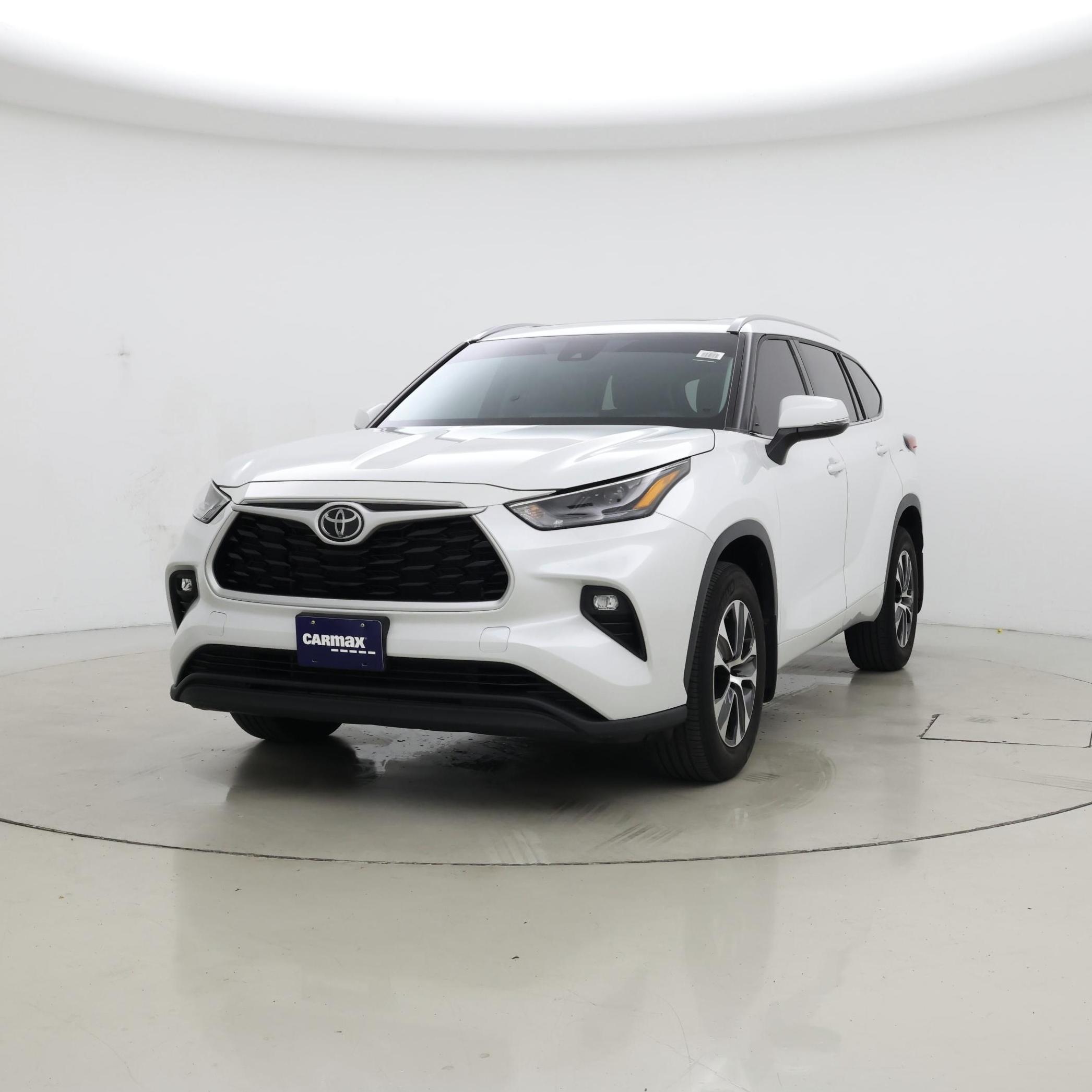 Thumbnail: 2022 Toyota Highlander - 4