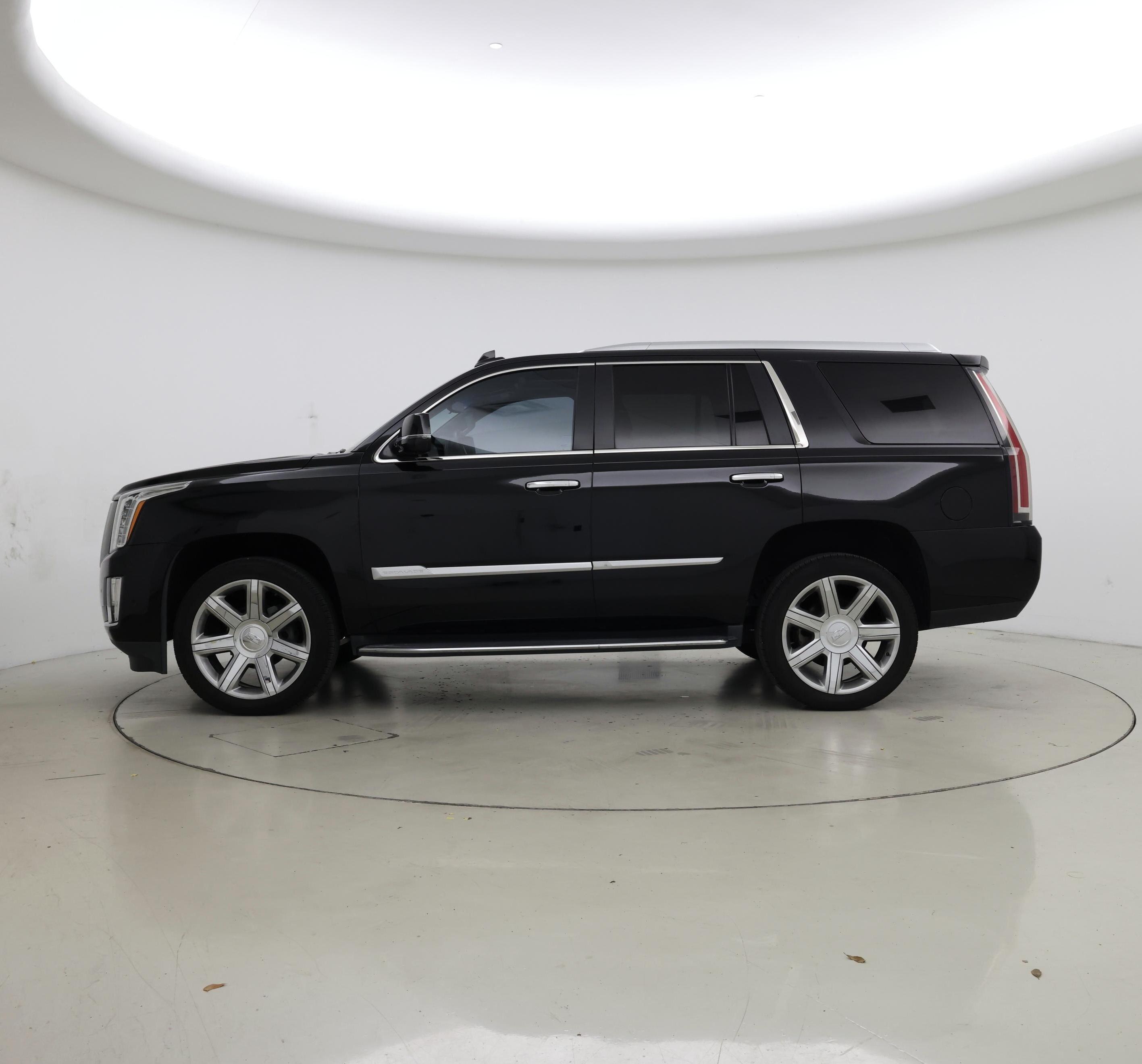 Thumbnail: 2019 Cadillac Escalade - 3