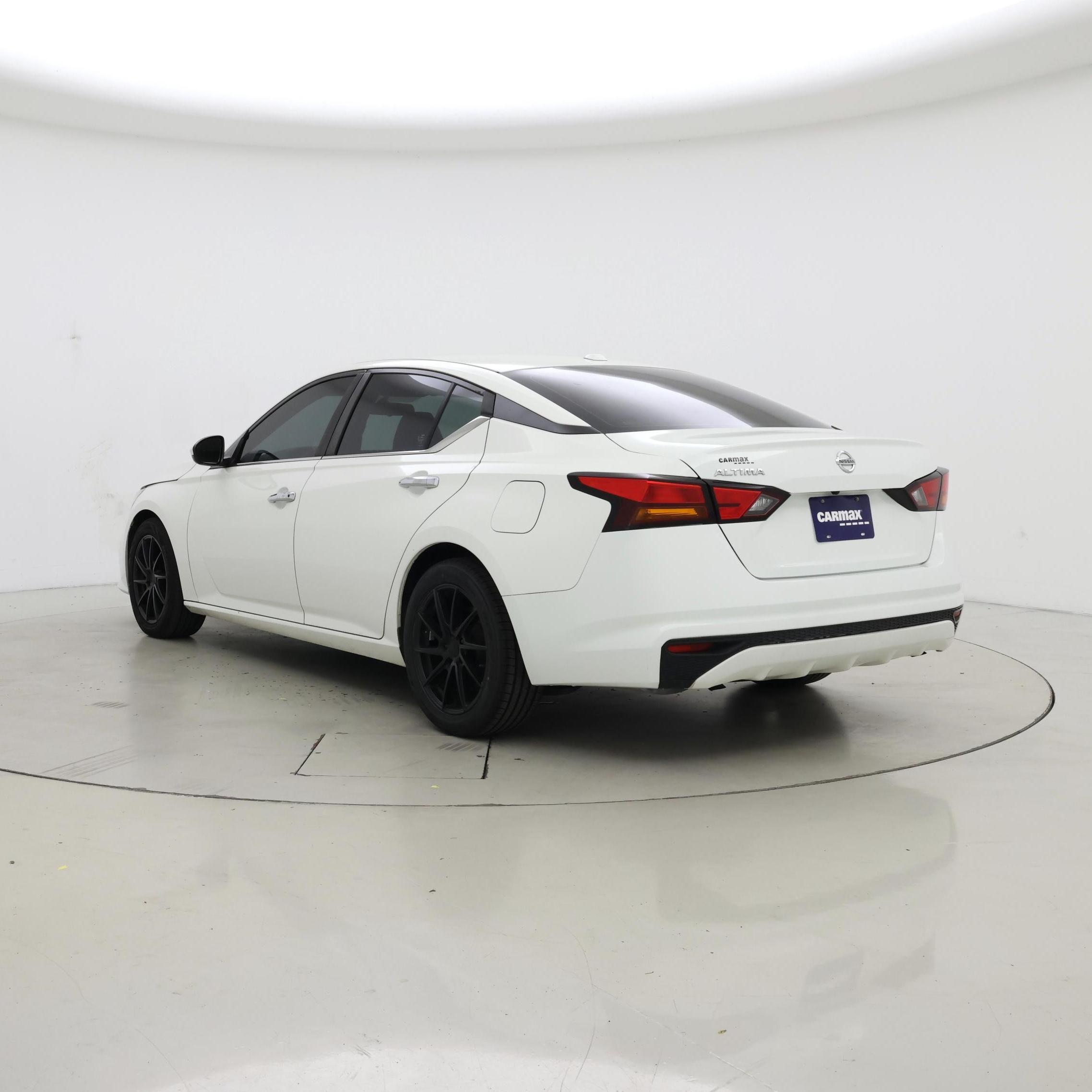 Thumbnail: 2020 Nissan Altima - 2